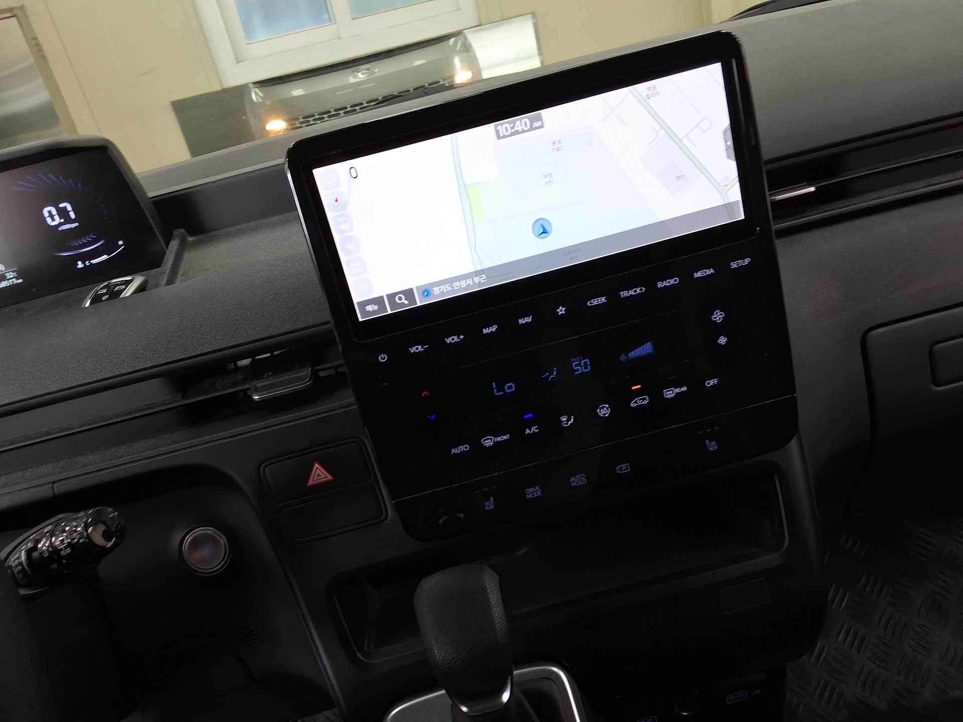 2022 - hyundai staria