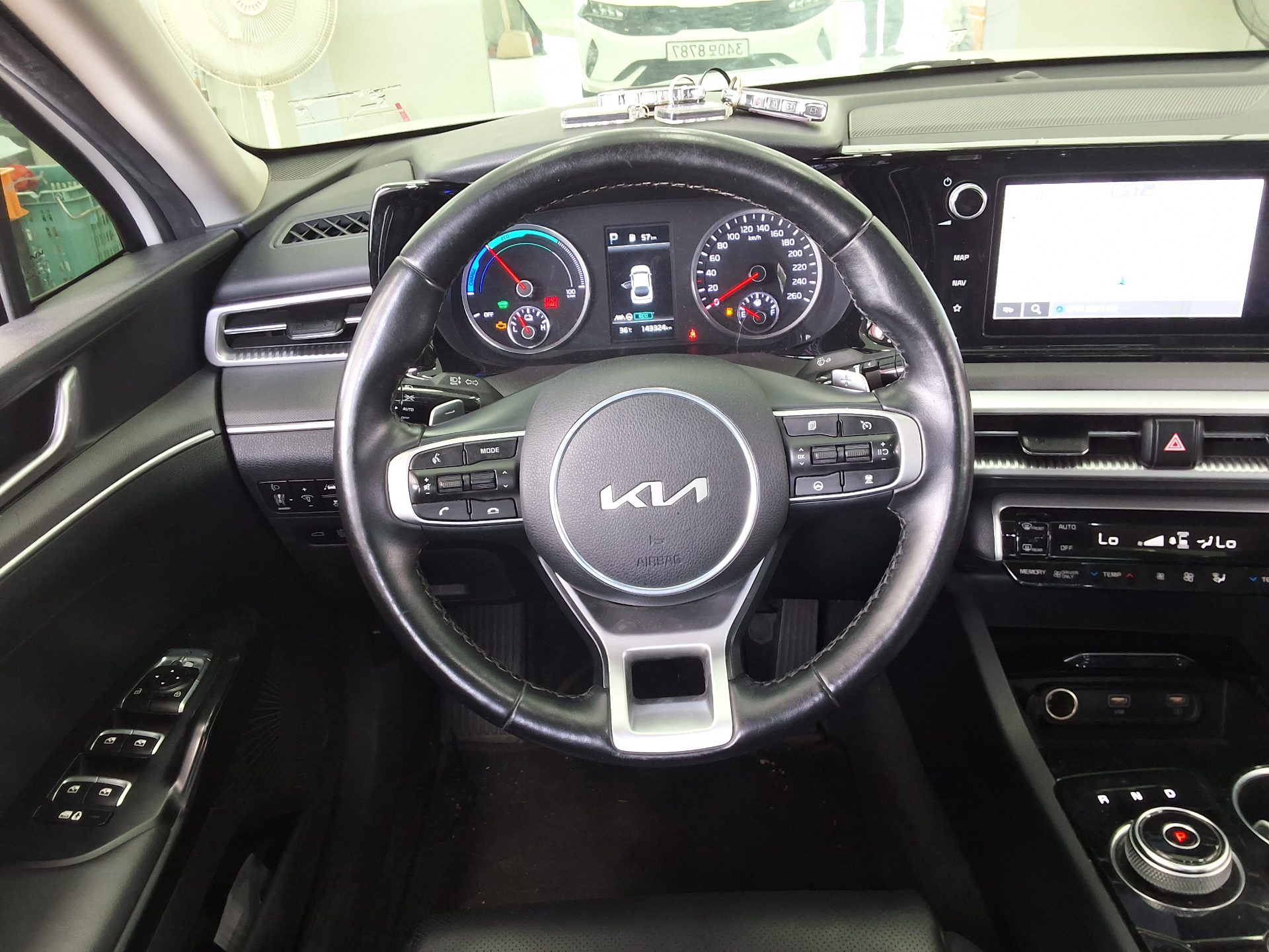 2023 - kia k5
