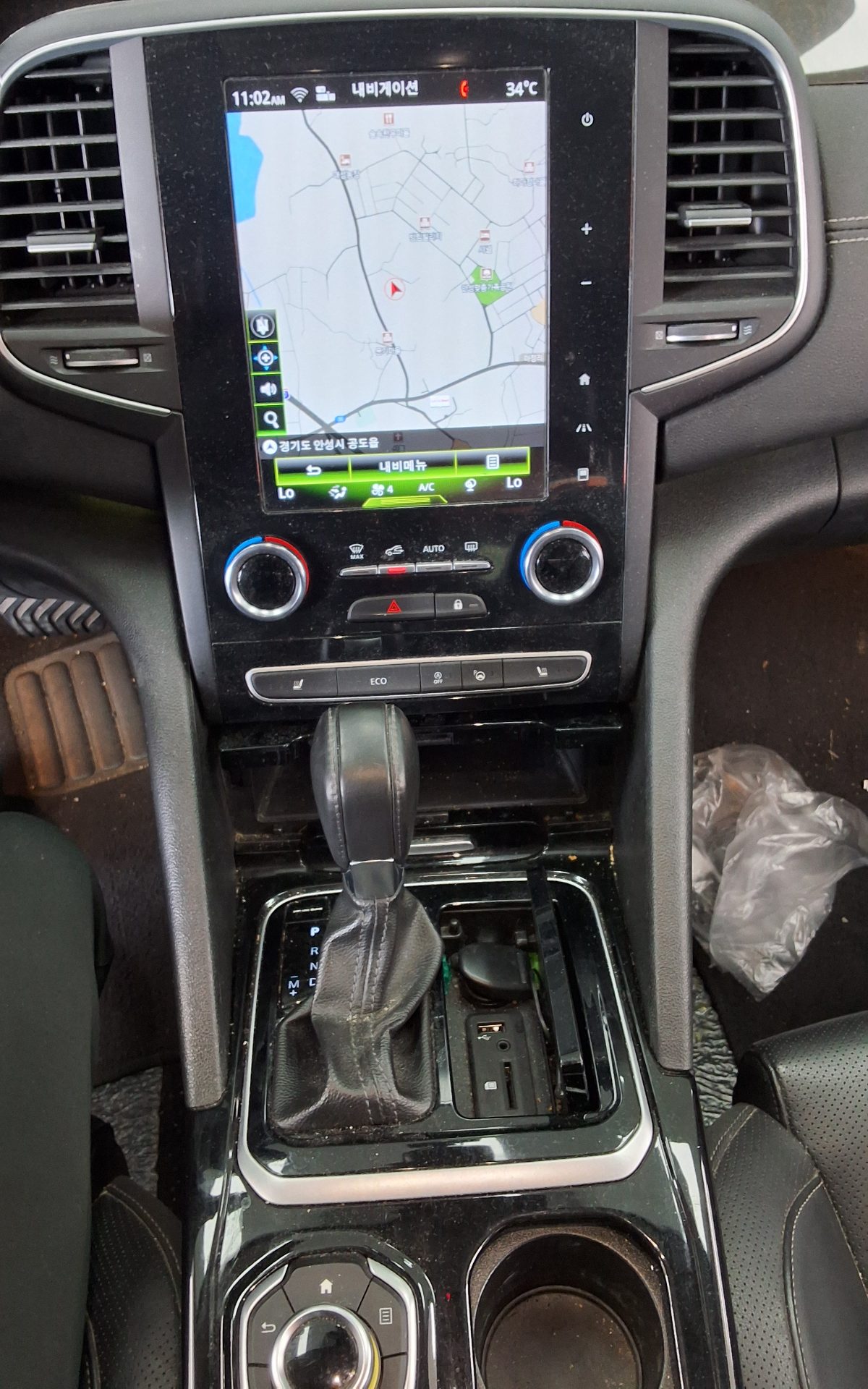 2016 - renault sm6