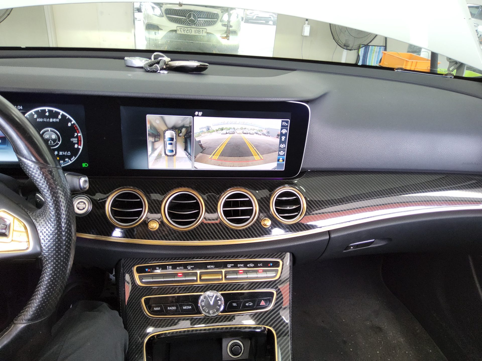 مرسيدس بنز E Class (5Th Gen) E300 Avantgarde Night Pack 2017 E300