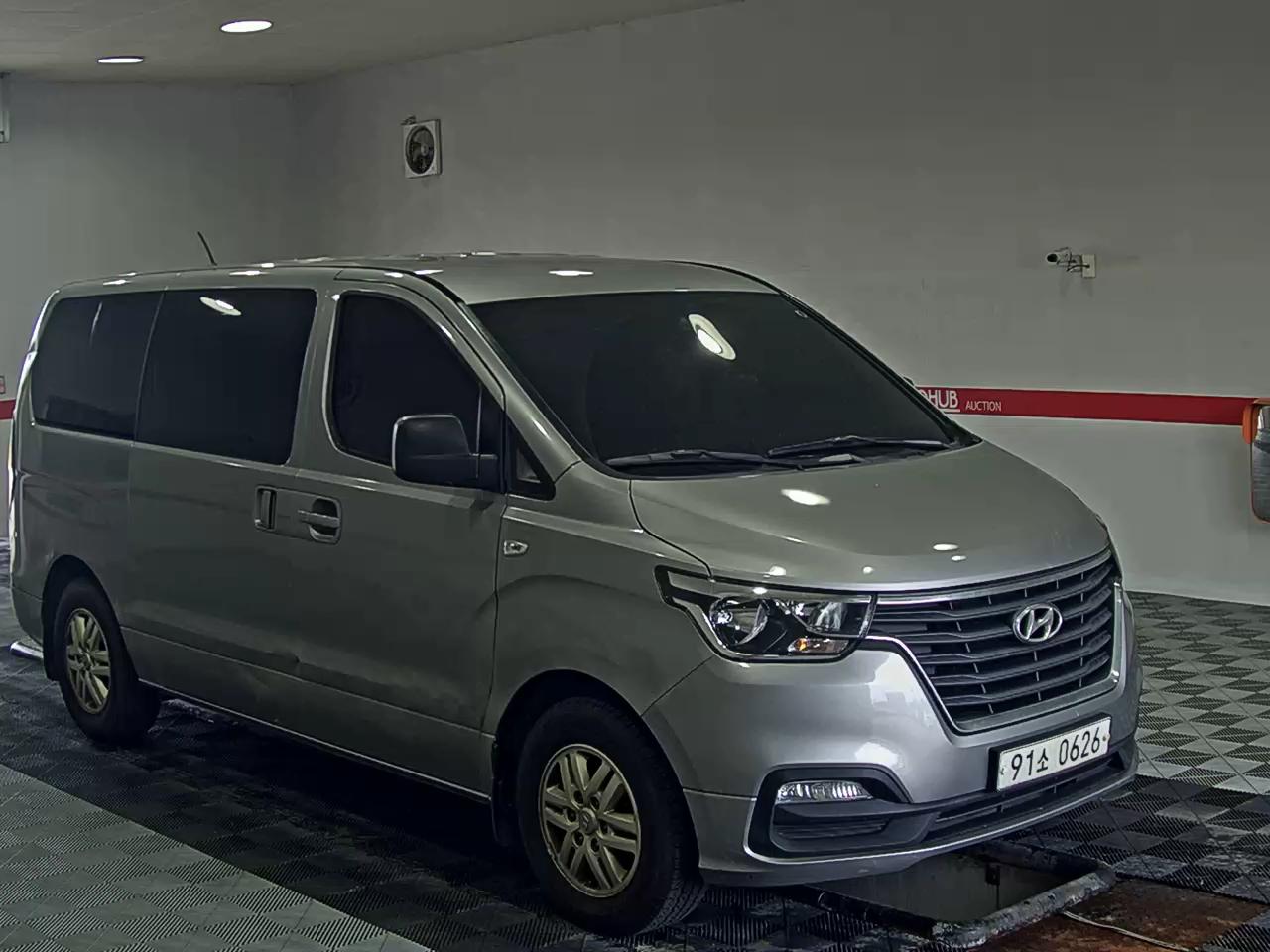 2020 - hyundai grand starex