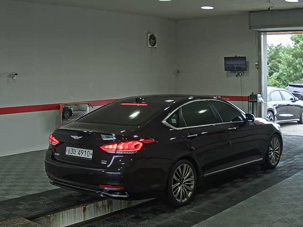 2018 - genesis g80