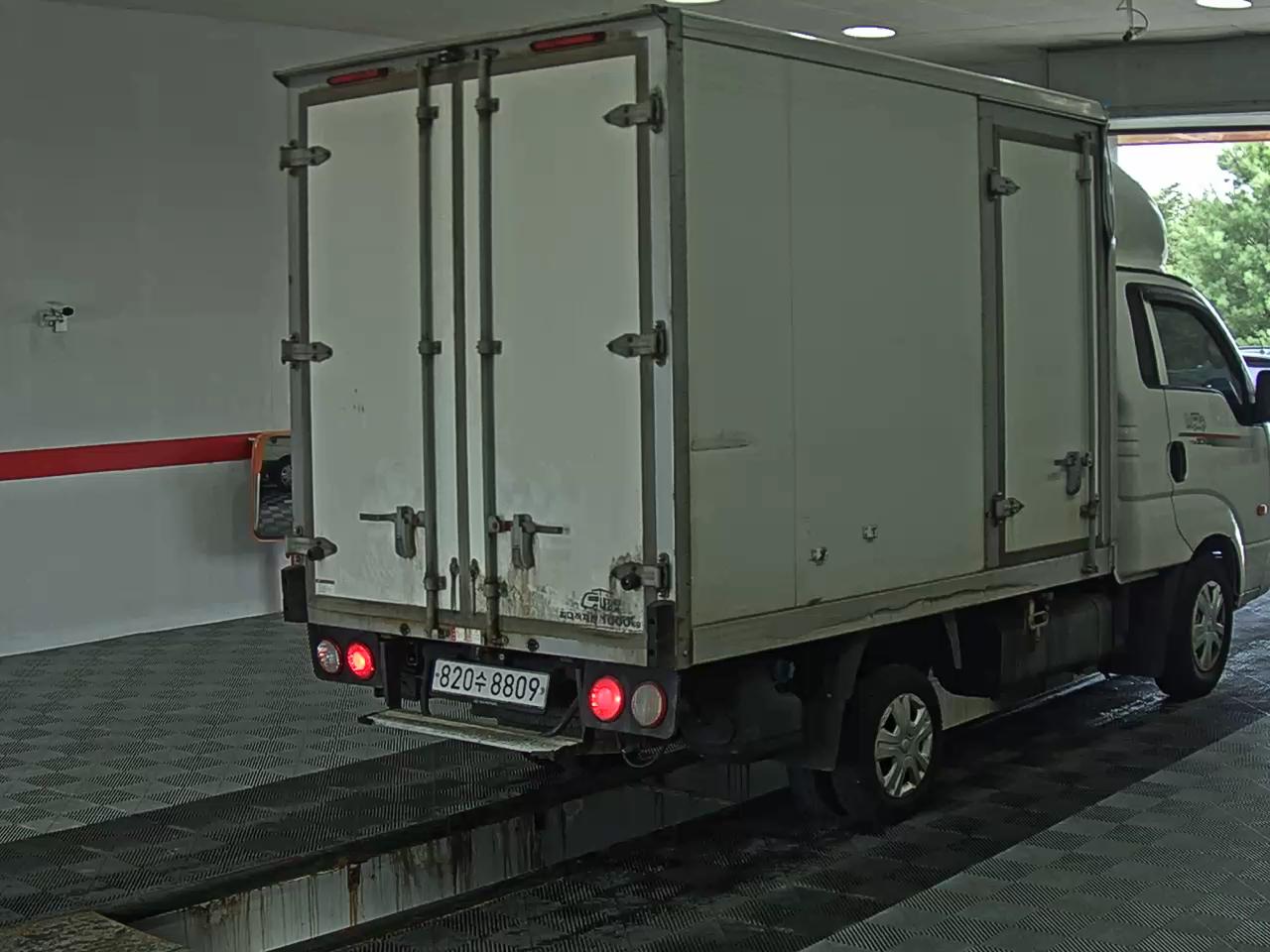 2022 - kia truck