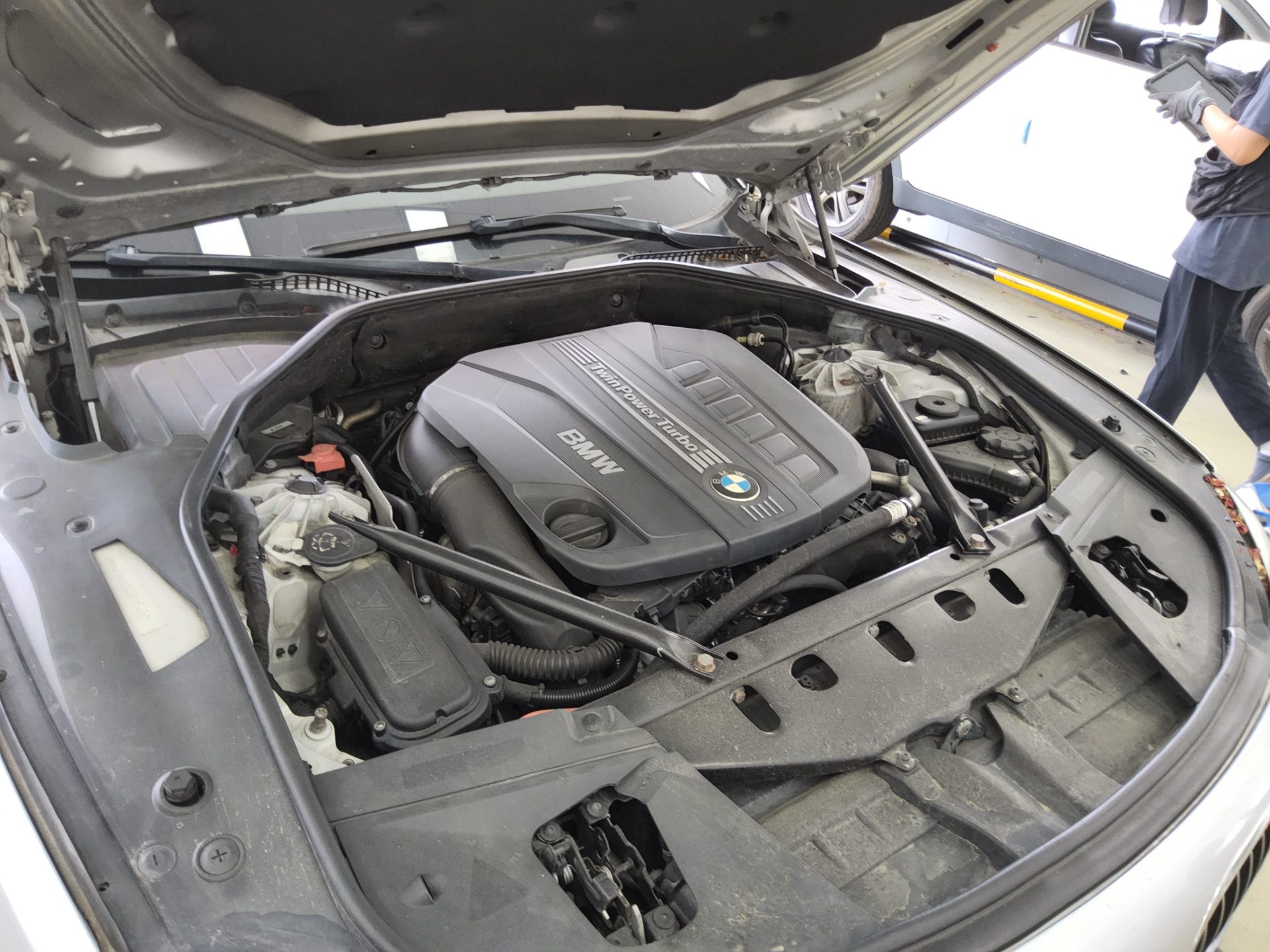 بي إم دبليو 7 Series (5Th Gen) 740D إكس درايف 2013 740d