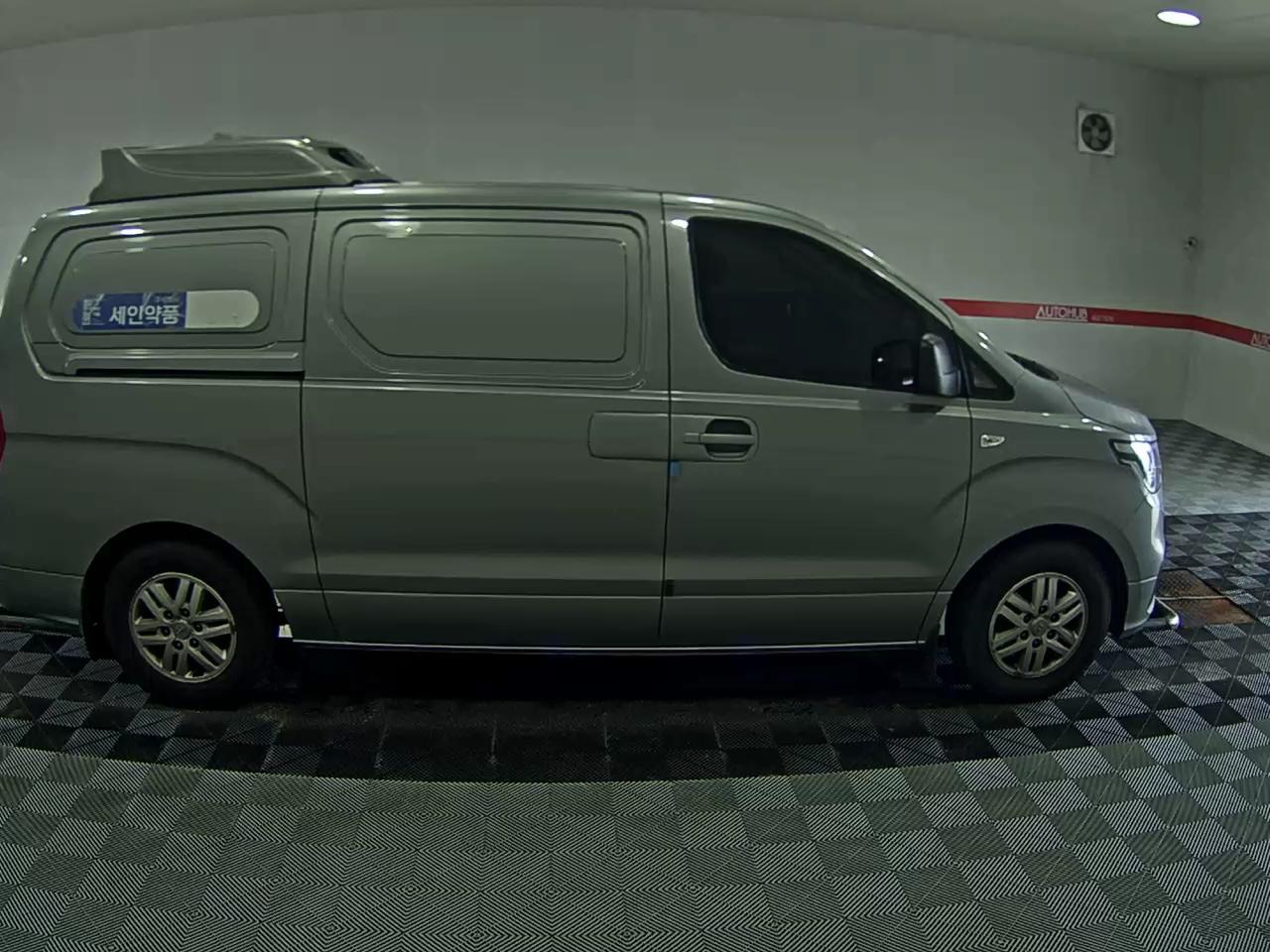 2019 - hyundai grand starex