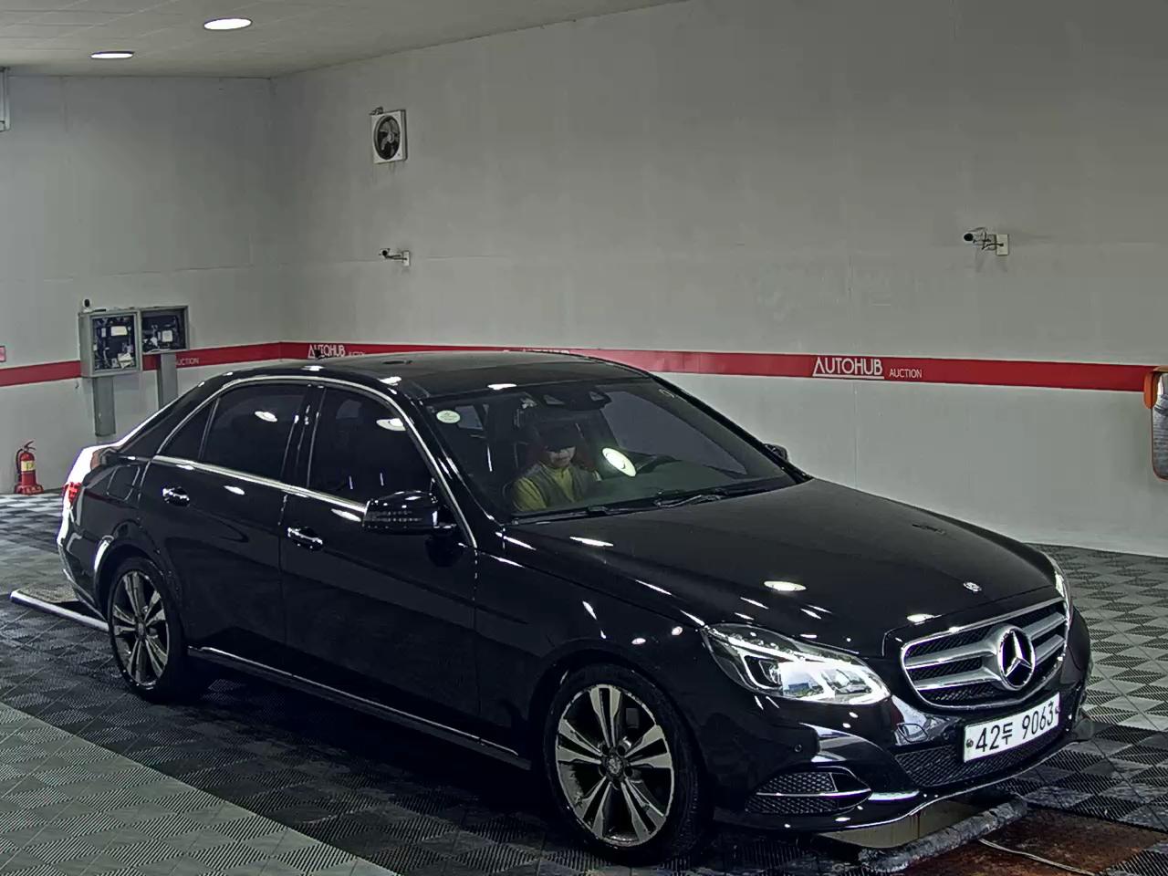 2015 - mercedes-benz e300