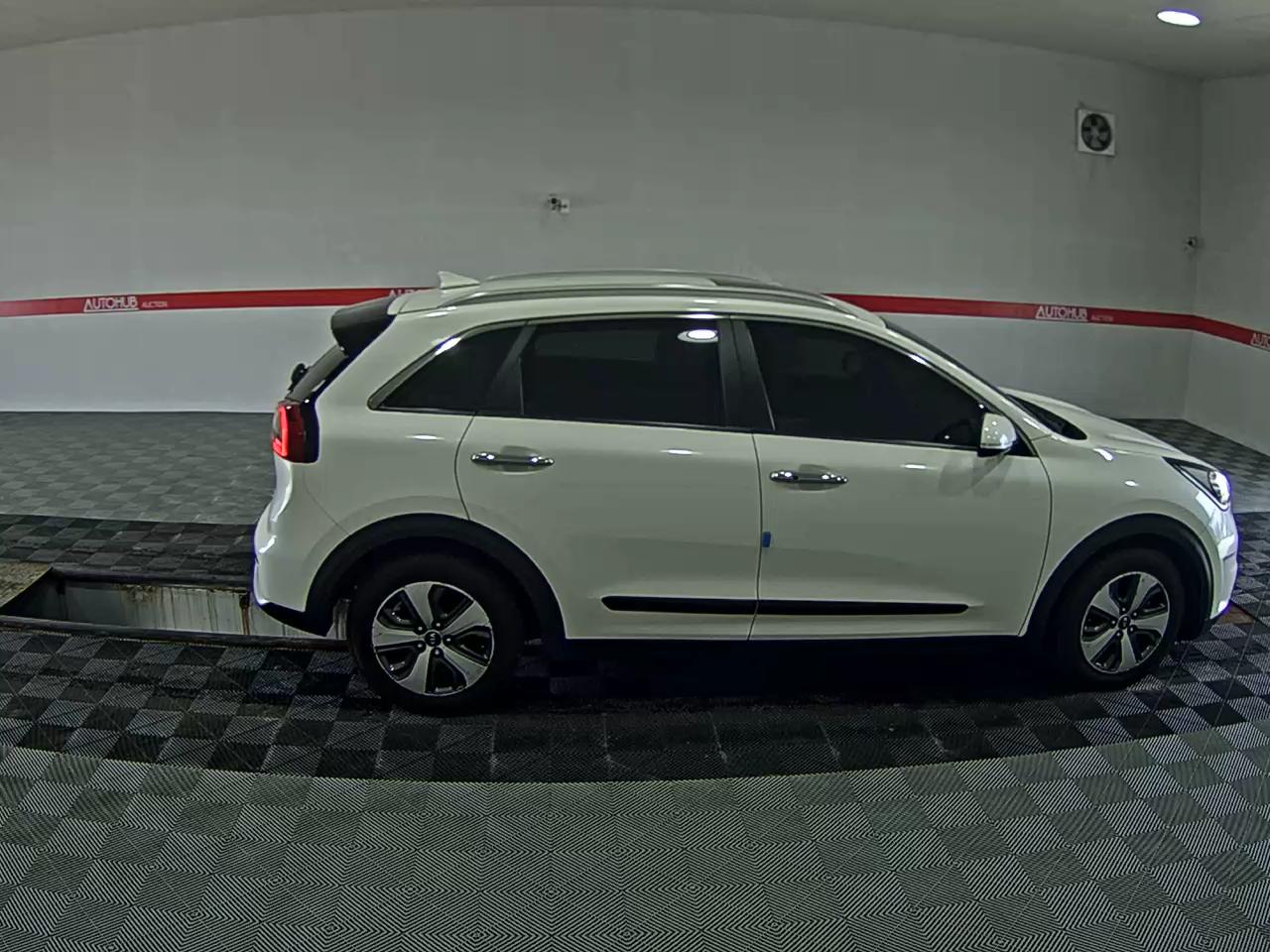 2017 - kia niro