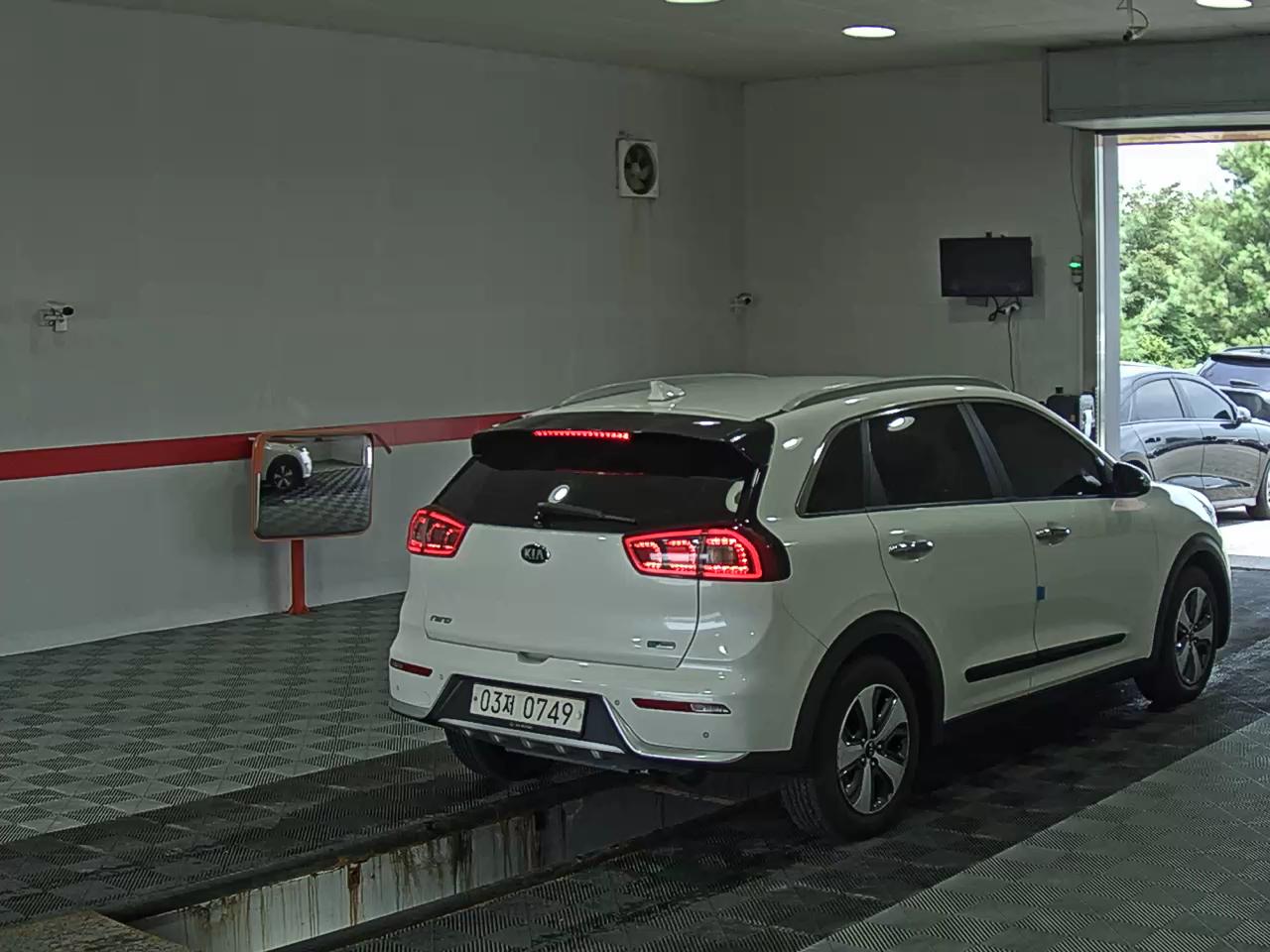 2017 - kia niro