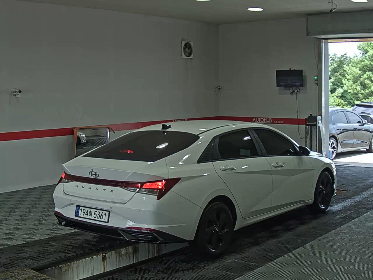 2023 - hyundai avante