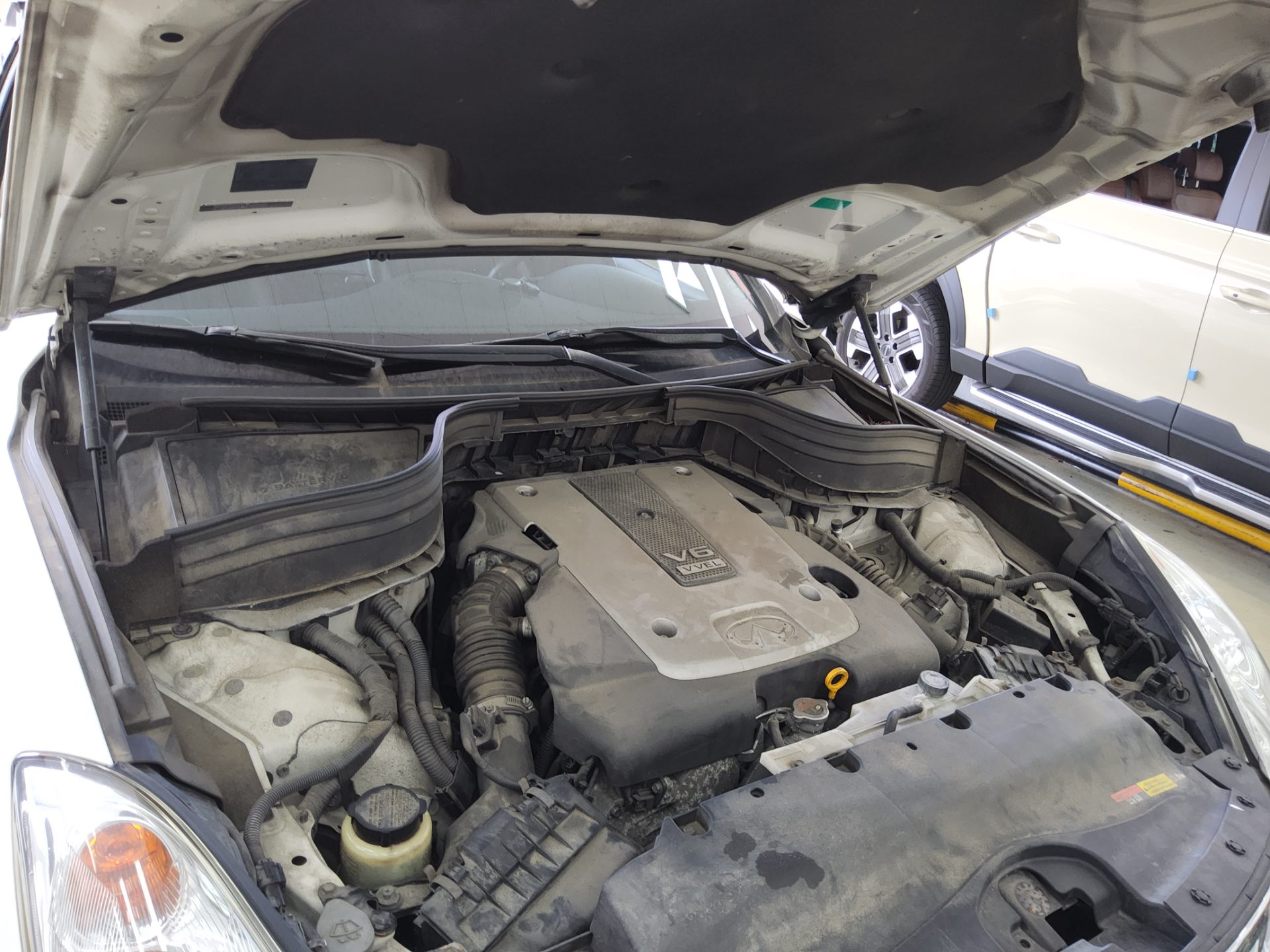 إنفينيتي Qx50 3.7 دفع كلي 2015 دفع رباعي