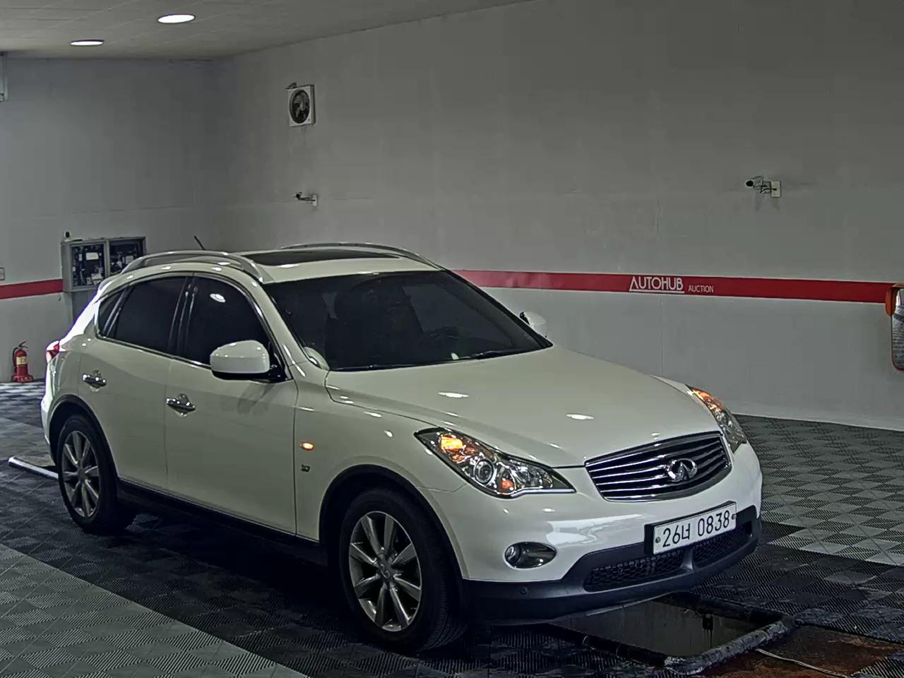 إنفينيتي Qx50 3.7 دفع كلي 2015 دفع رباعي