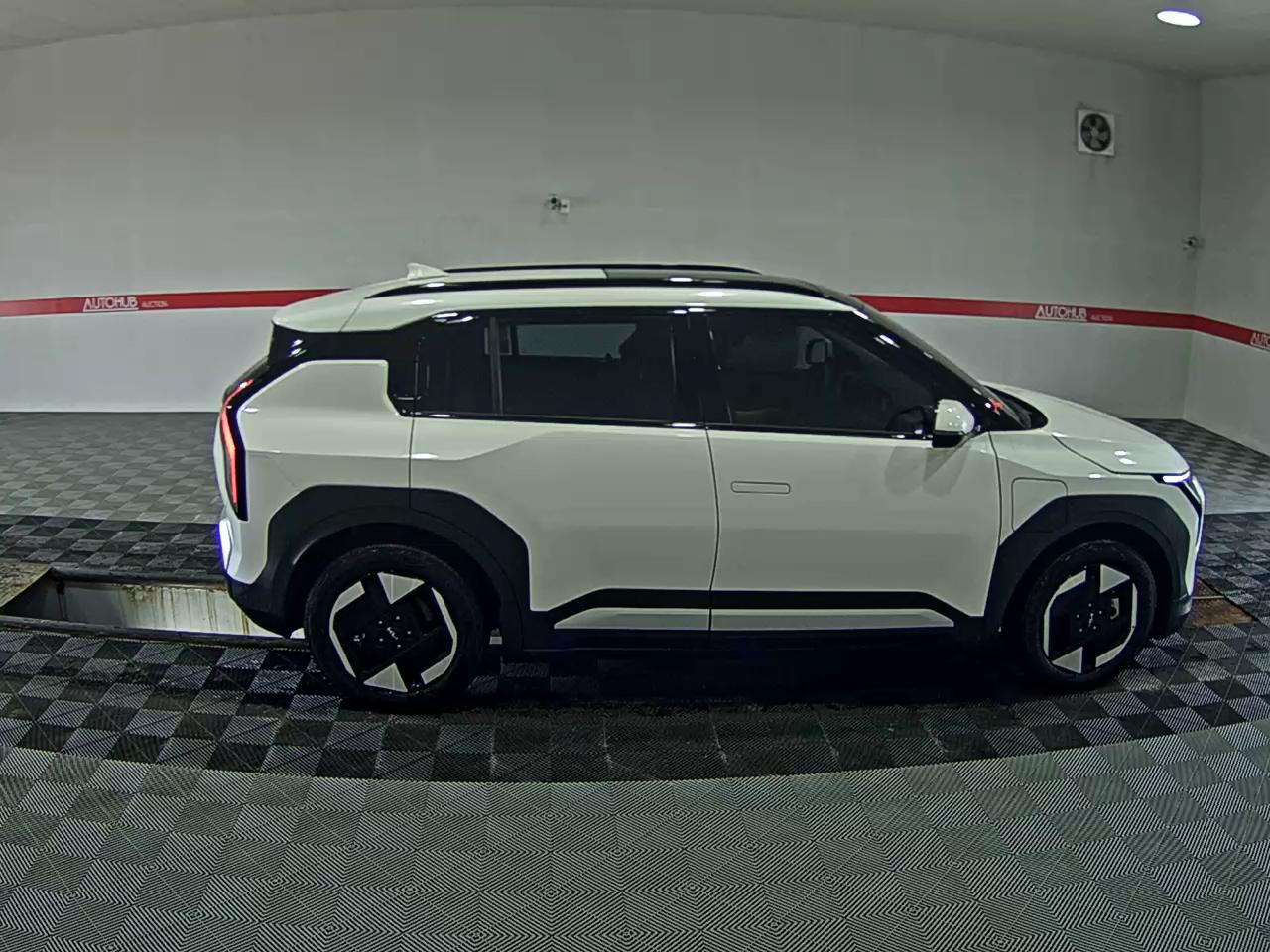 2025 - kia ev3