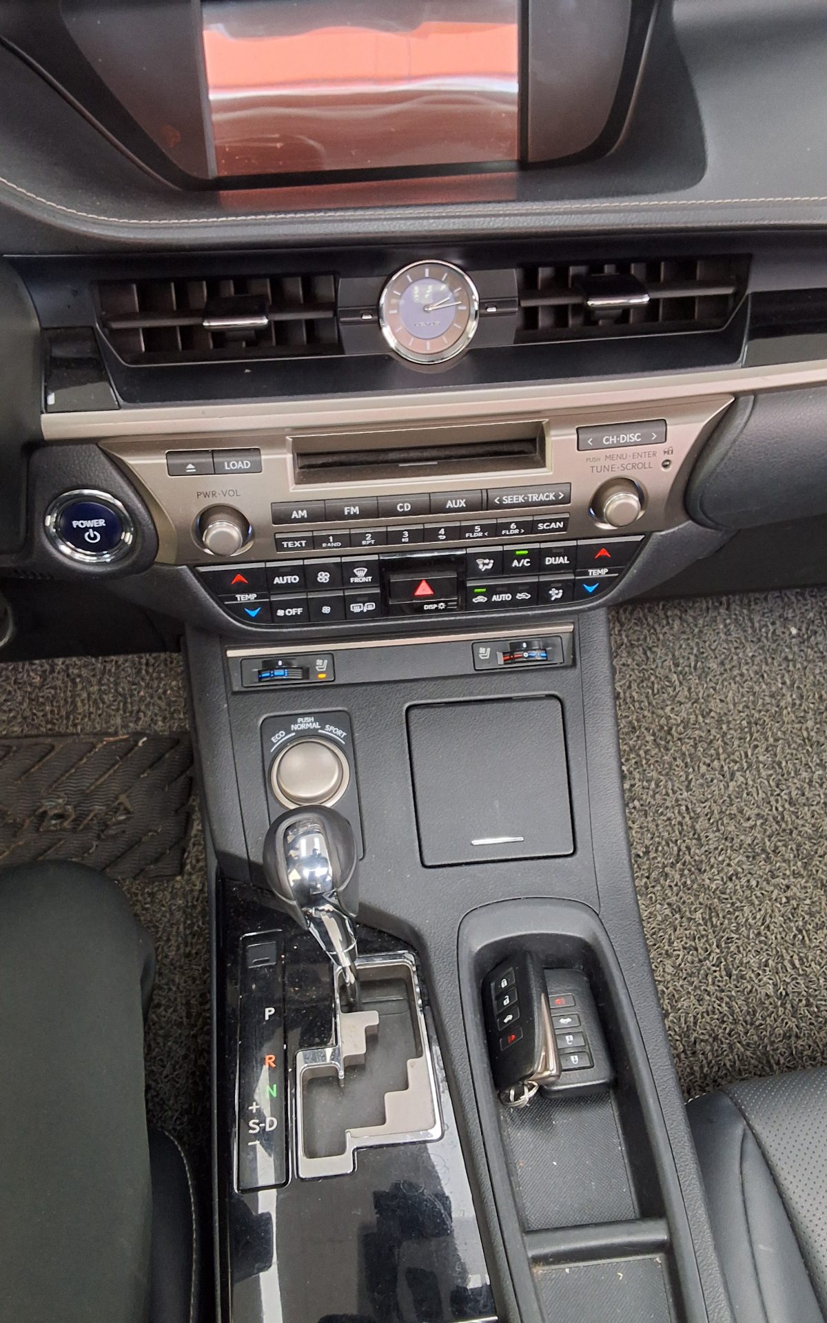 لكزس إي إس (6Th Gen) 300H 2014 300h