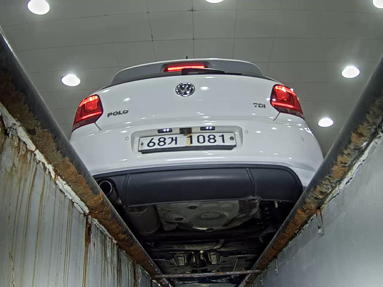 2014 - volkswagen polo
