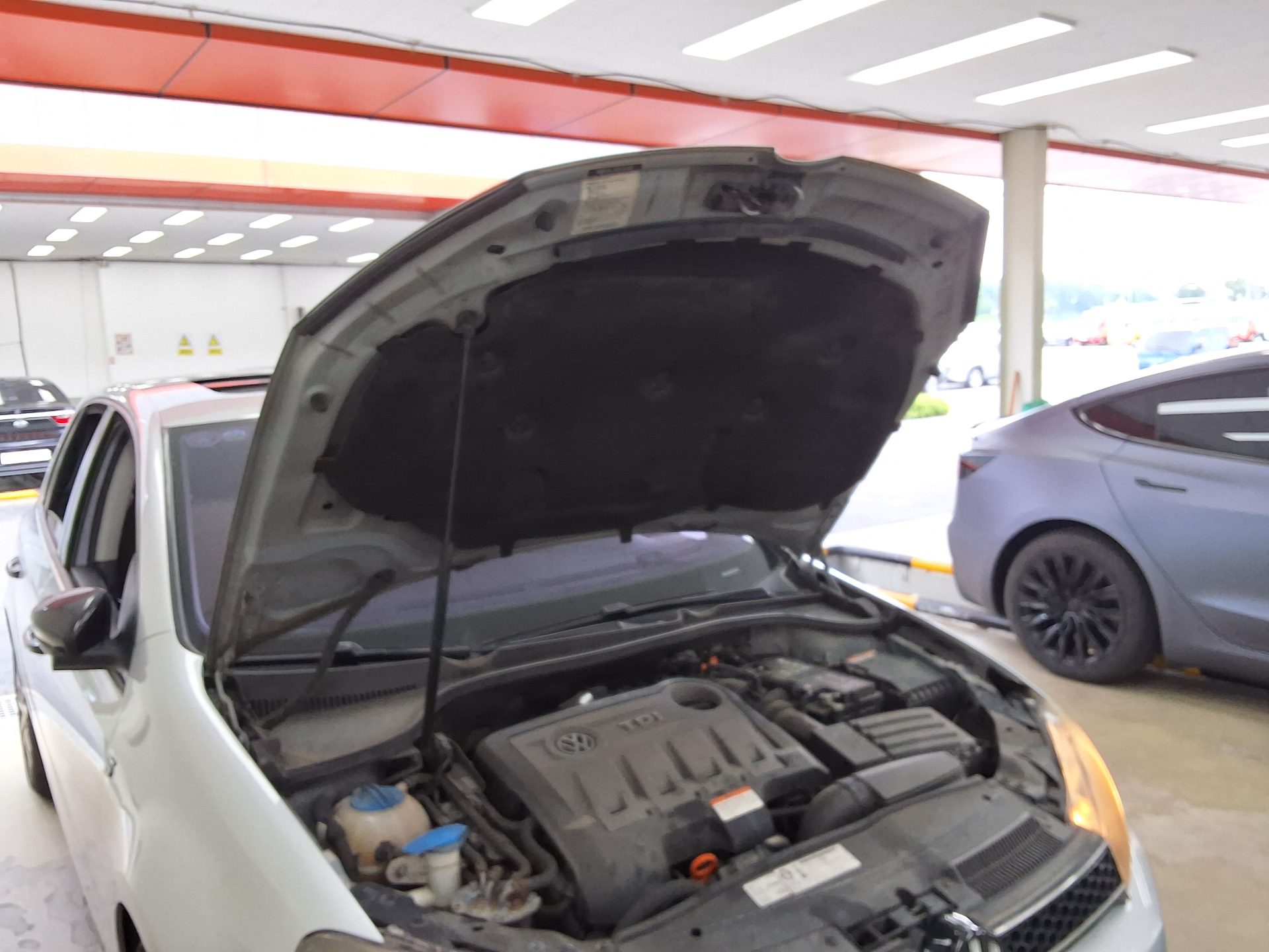 فولكس فاجن جولف (6Th Gen) 2.0 TDI 2012