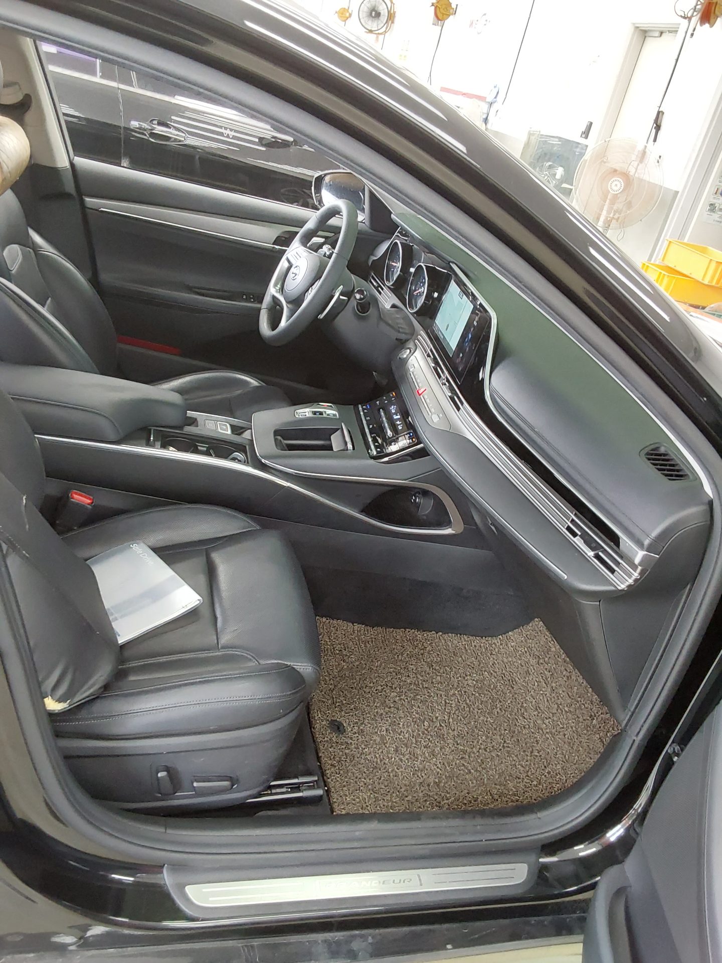 2022 - hyundai grandeur