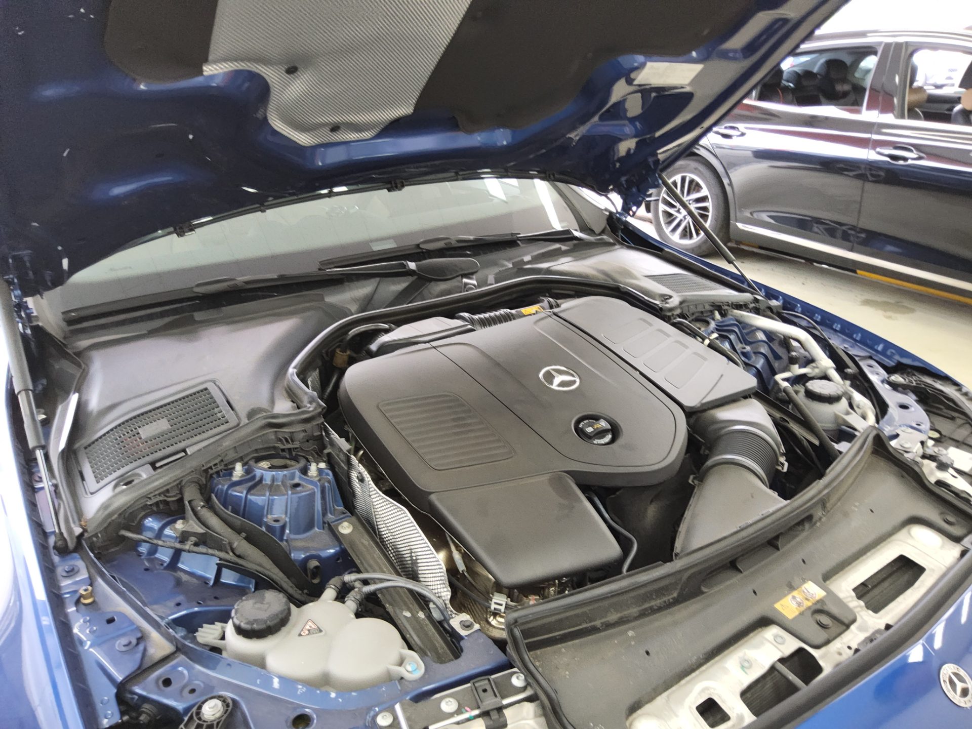 مرسيدس بنز C Class (5Th Gen) C300 فورماتيك Avantgarde 2023 4MATIC