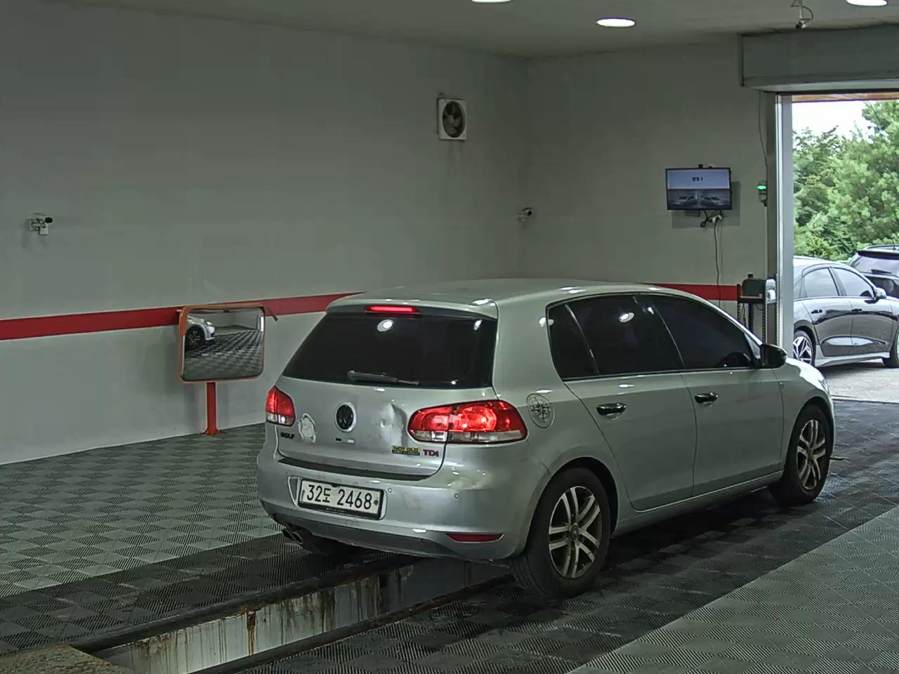 فولكس فاجن جولف (6Th Gen) 2.0 TDI 2012