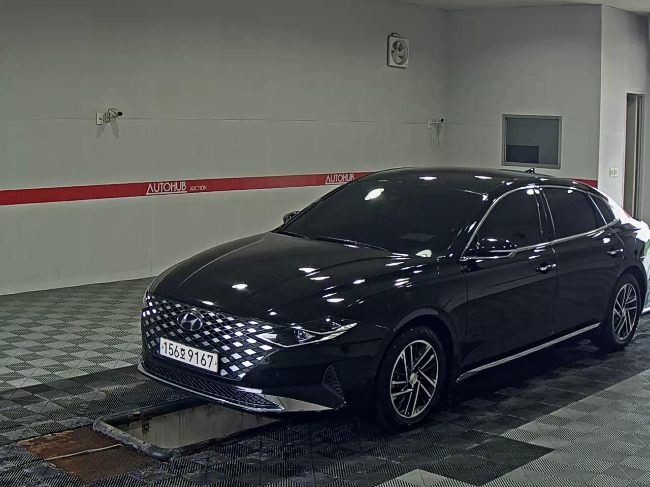 HYUNDAI THE NEW GRANDEUR IG LPi RENTAL CAR PREMIUM