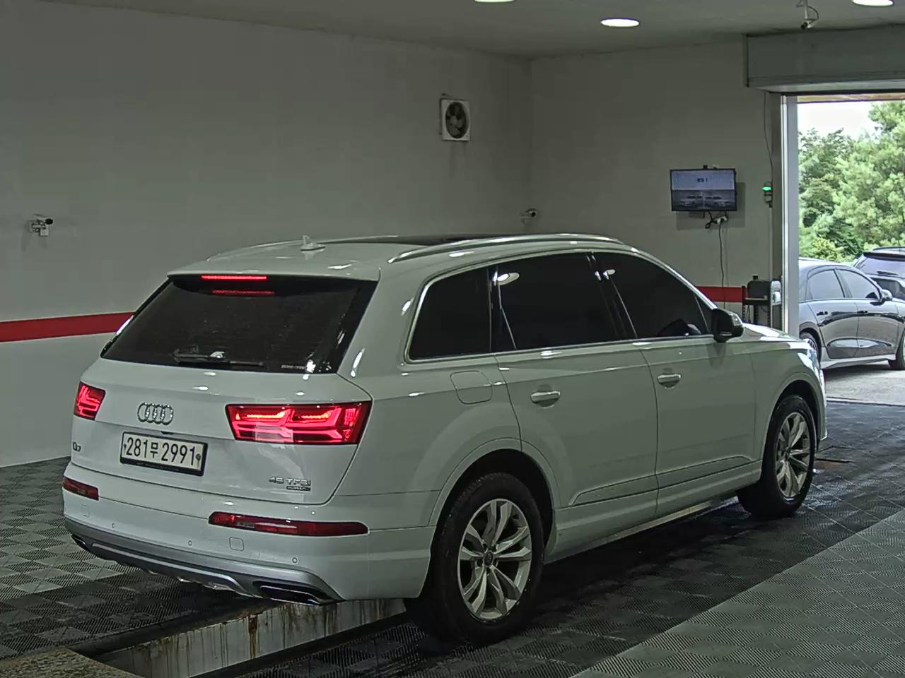 أودي كيو 7 (2Nd Gen) 45 Tfsi كواترو 2019
