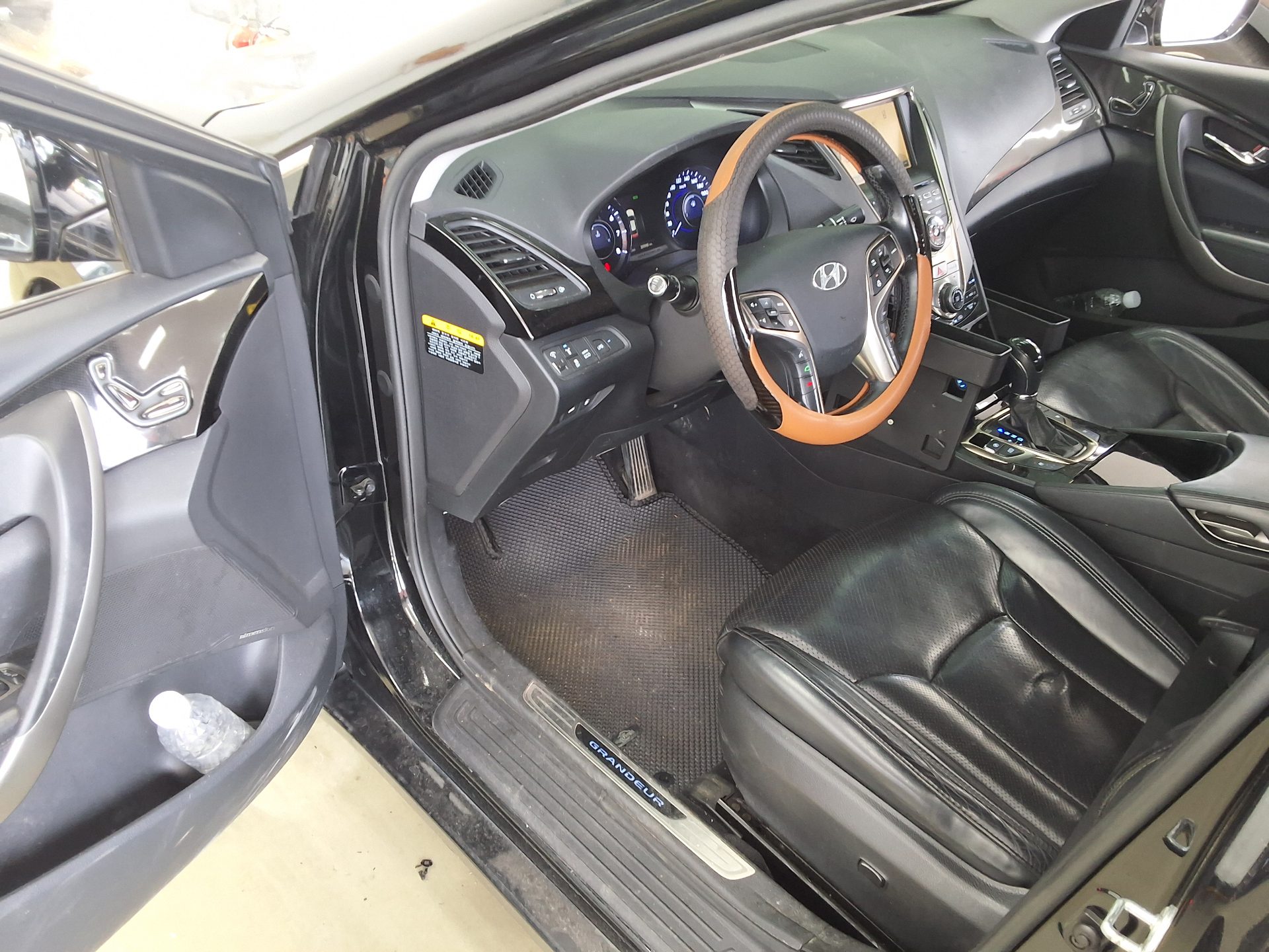 2012 - hyundai grandeur