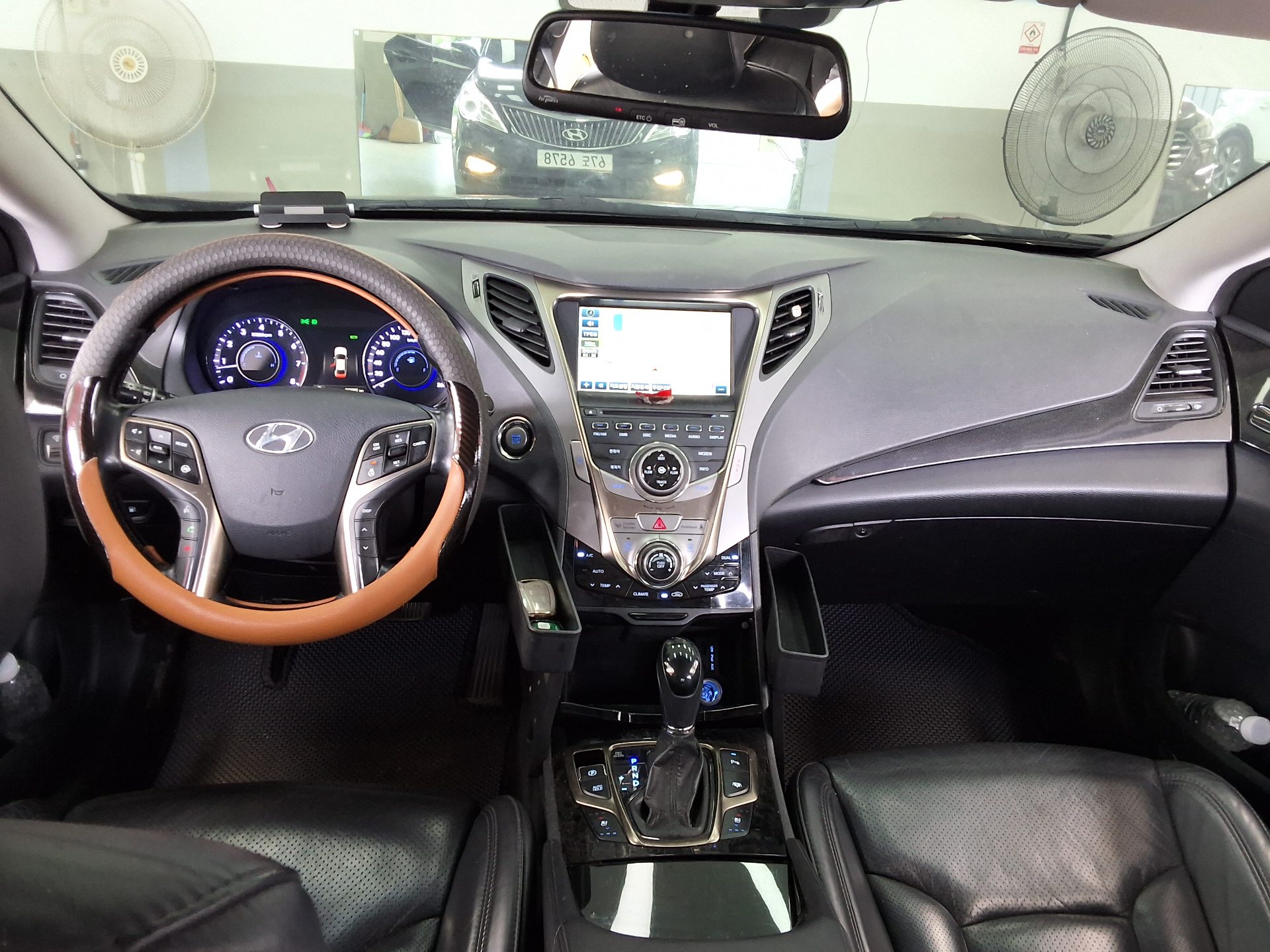2012 - hyundai grandeur