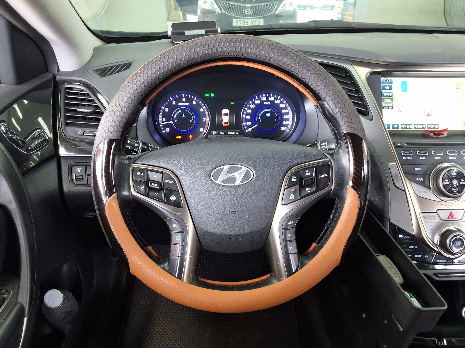 2012 - hyundai grandeur