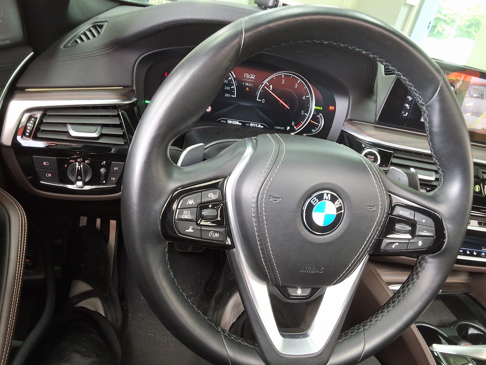 بي إم دبليو 5 Series (7Th Gen) 520D M Sport Pack بلس 2018 SPORT PLUS