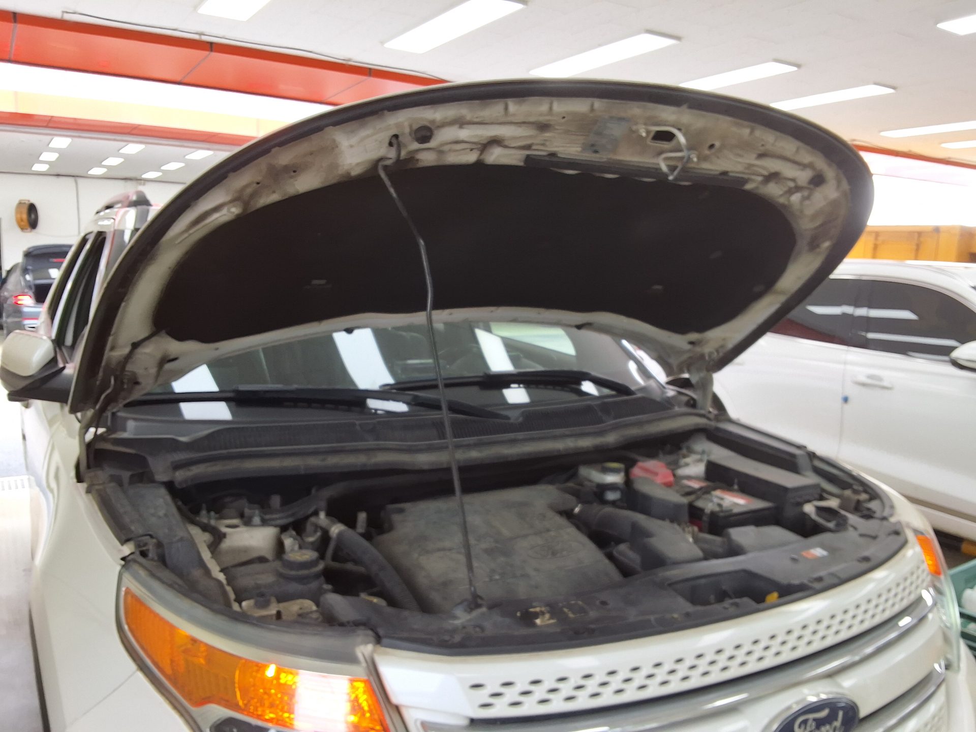 فورد إكسبلورر (5Th Gen) 3.5 V6 دفع رباعي ليميتد 2015