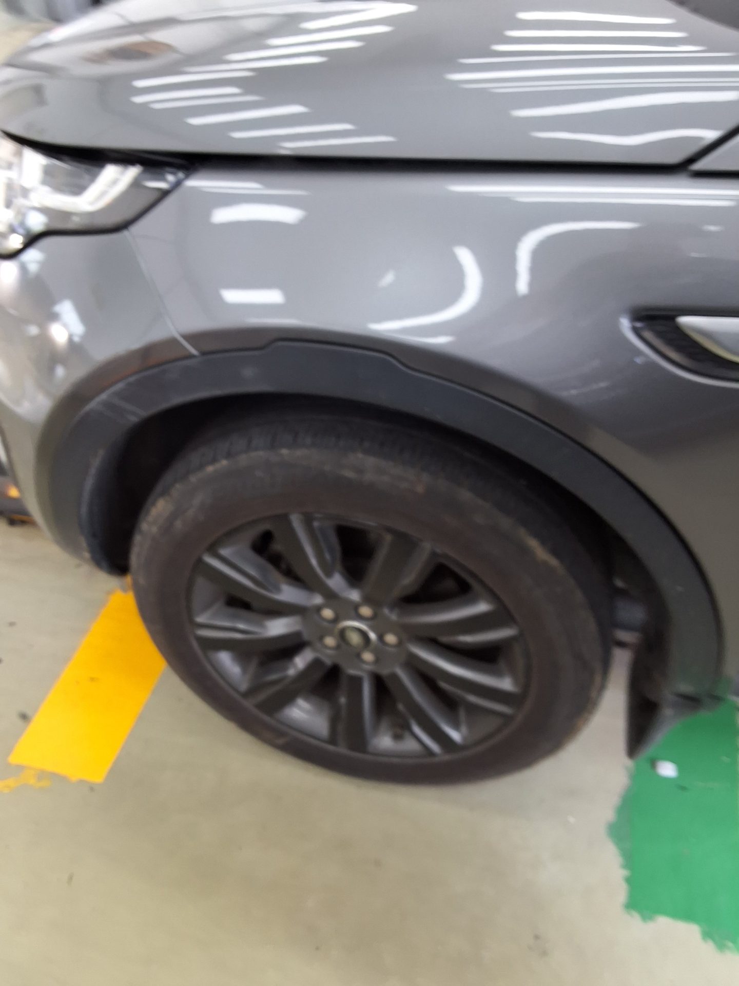 لاند روفر Rover Discovery Sport 2.0 Td4 Hse لكجري 2017 SPORT فاخر