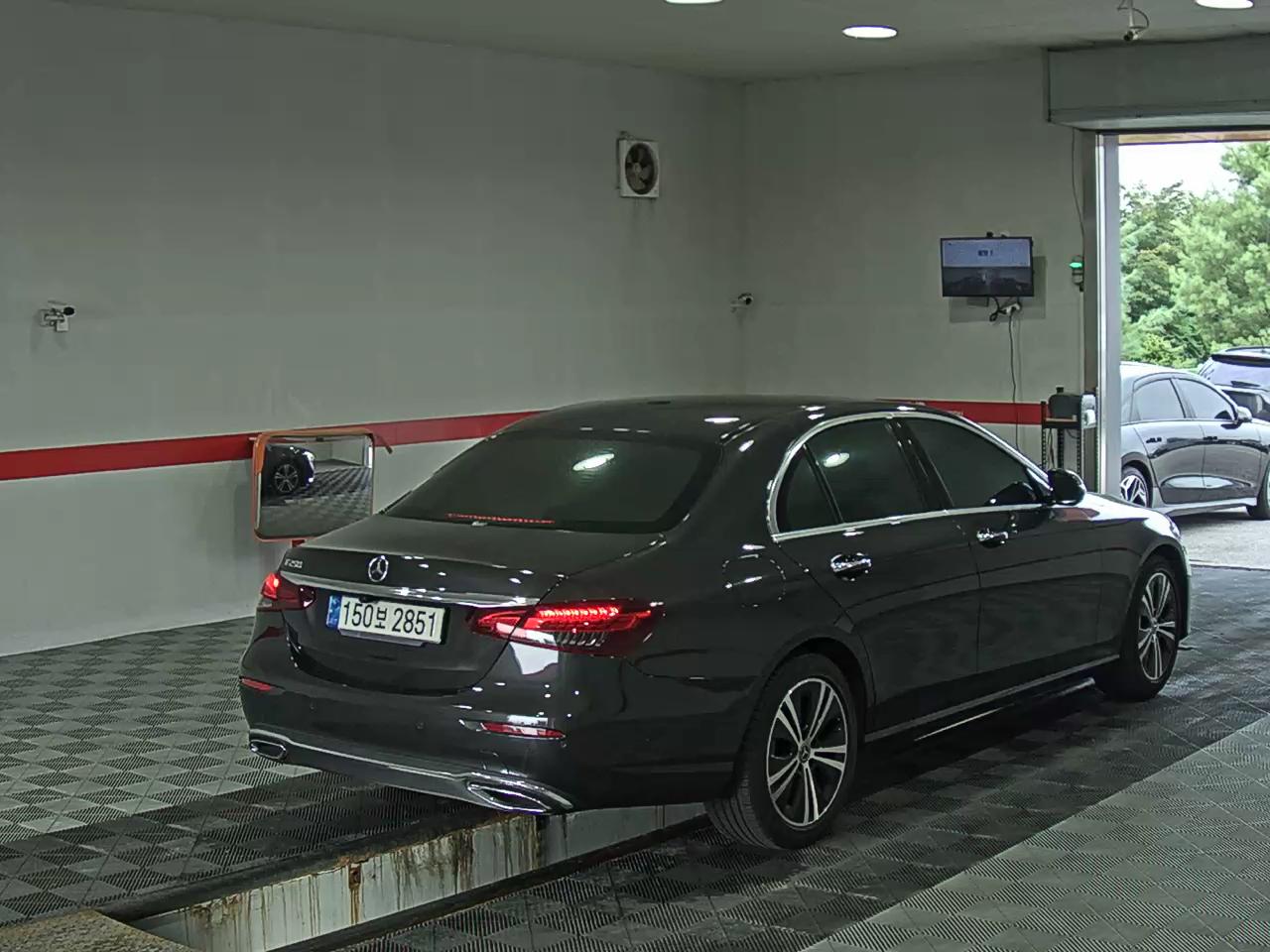 مرسيدس بنز E Class (5Th Gen) E250 Avantgarde 2021 E250