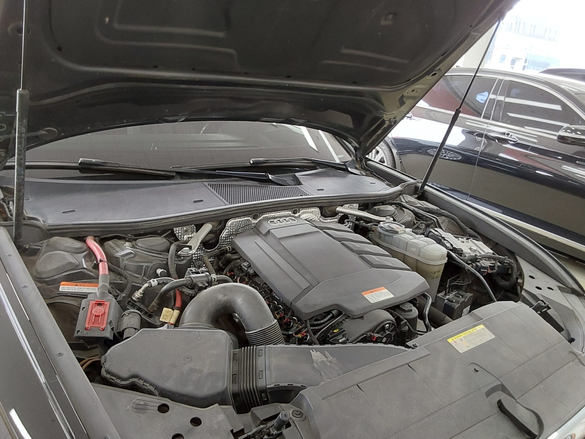 أودي إيه 6 (5Th Gen) 45 Tfsi كواترو بريميوم 2020 بريميوم