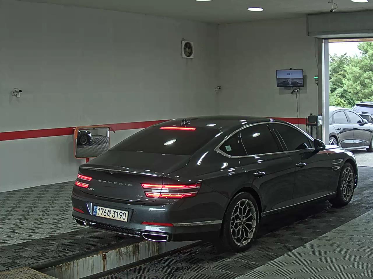 جينيسيس جينيسيس G80 2021 دفع رباعي BASE