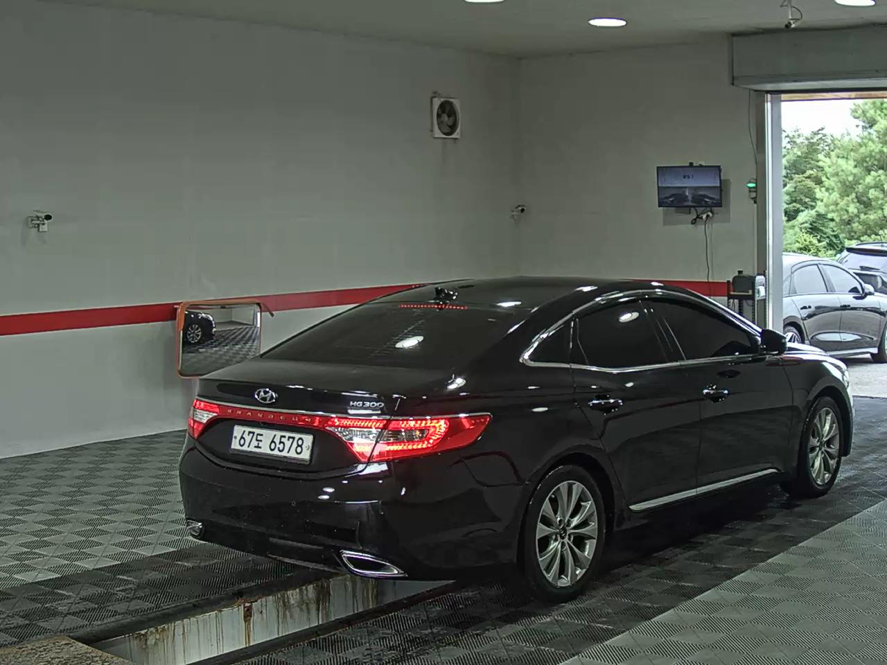 2012 - hyundai grandeur