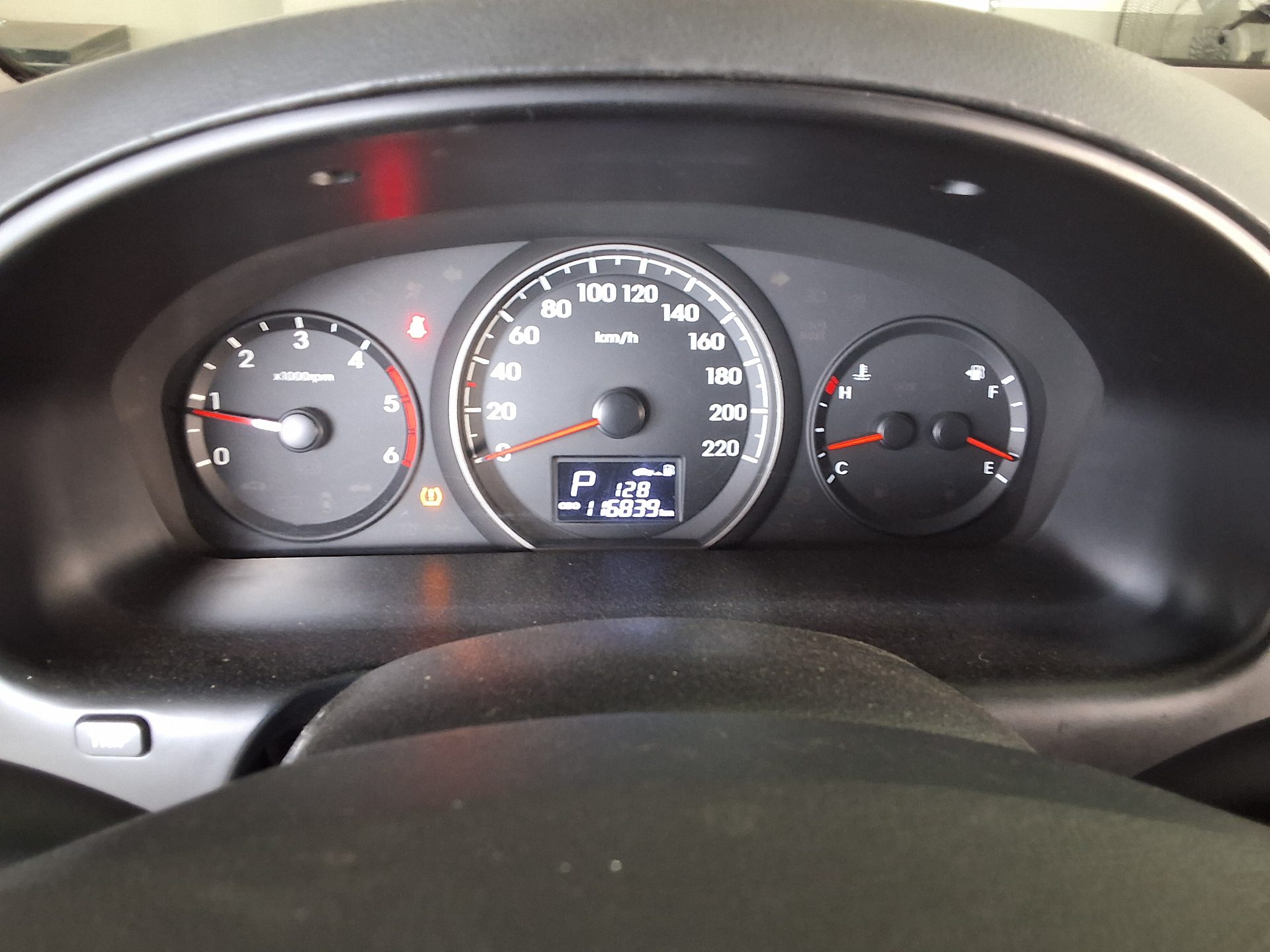 2016 - hyundai grand starex