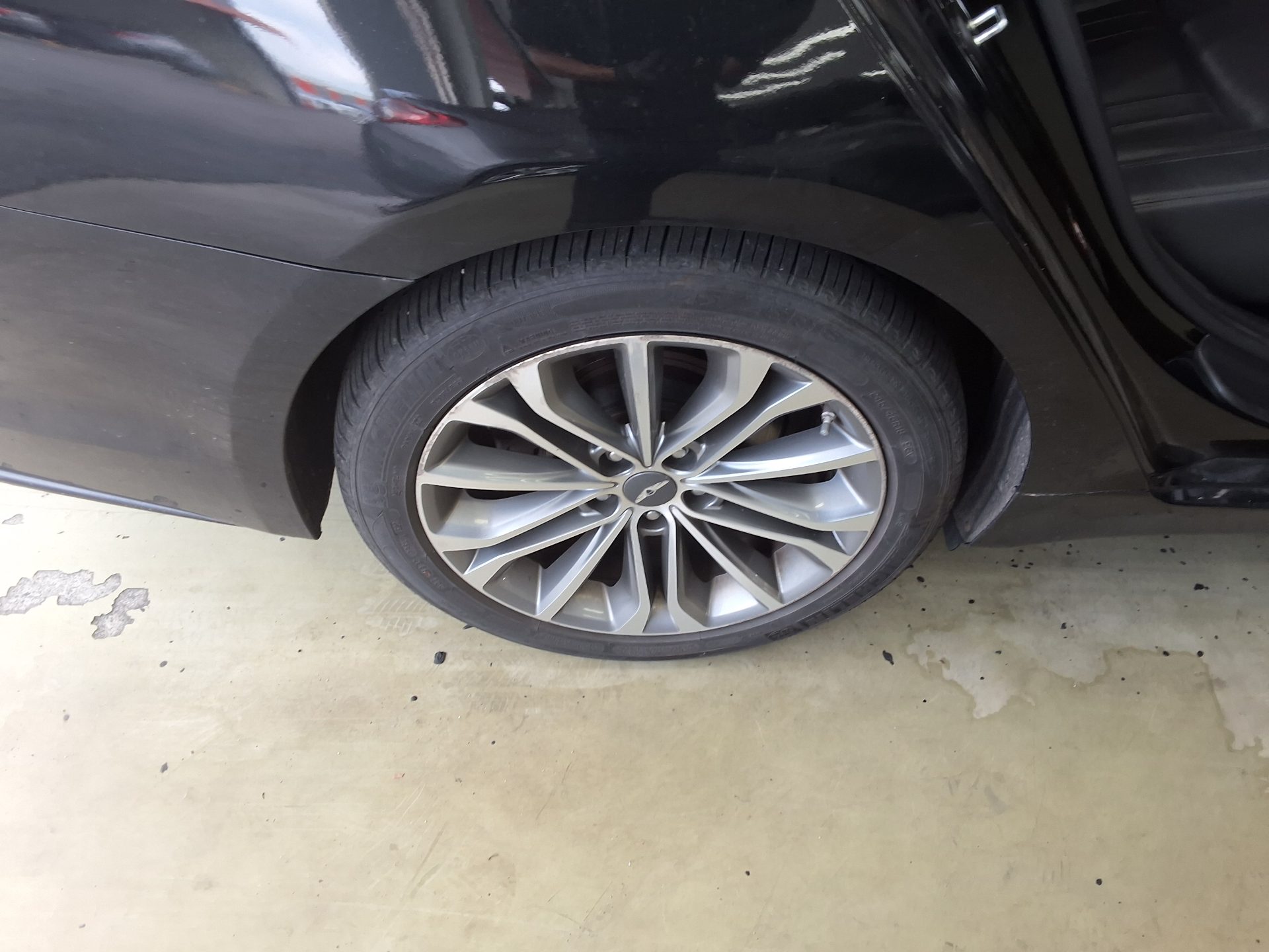 2016 - hyundai g330