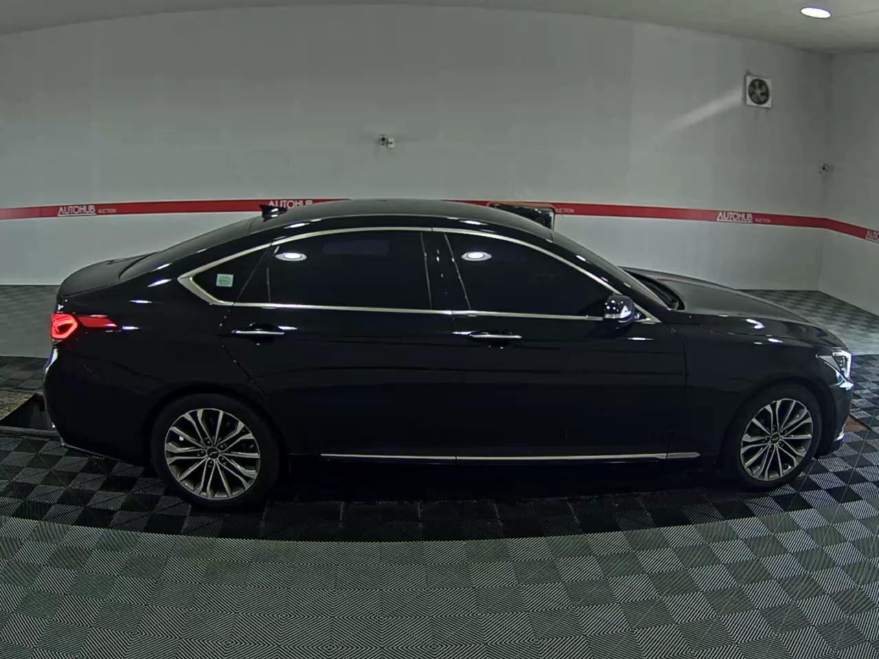 2016 - hyundai g330