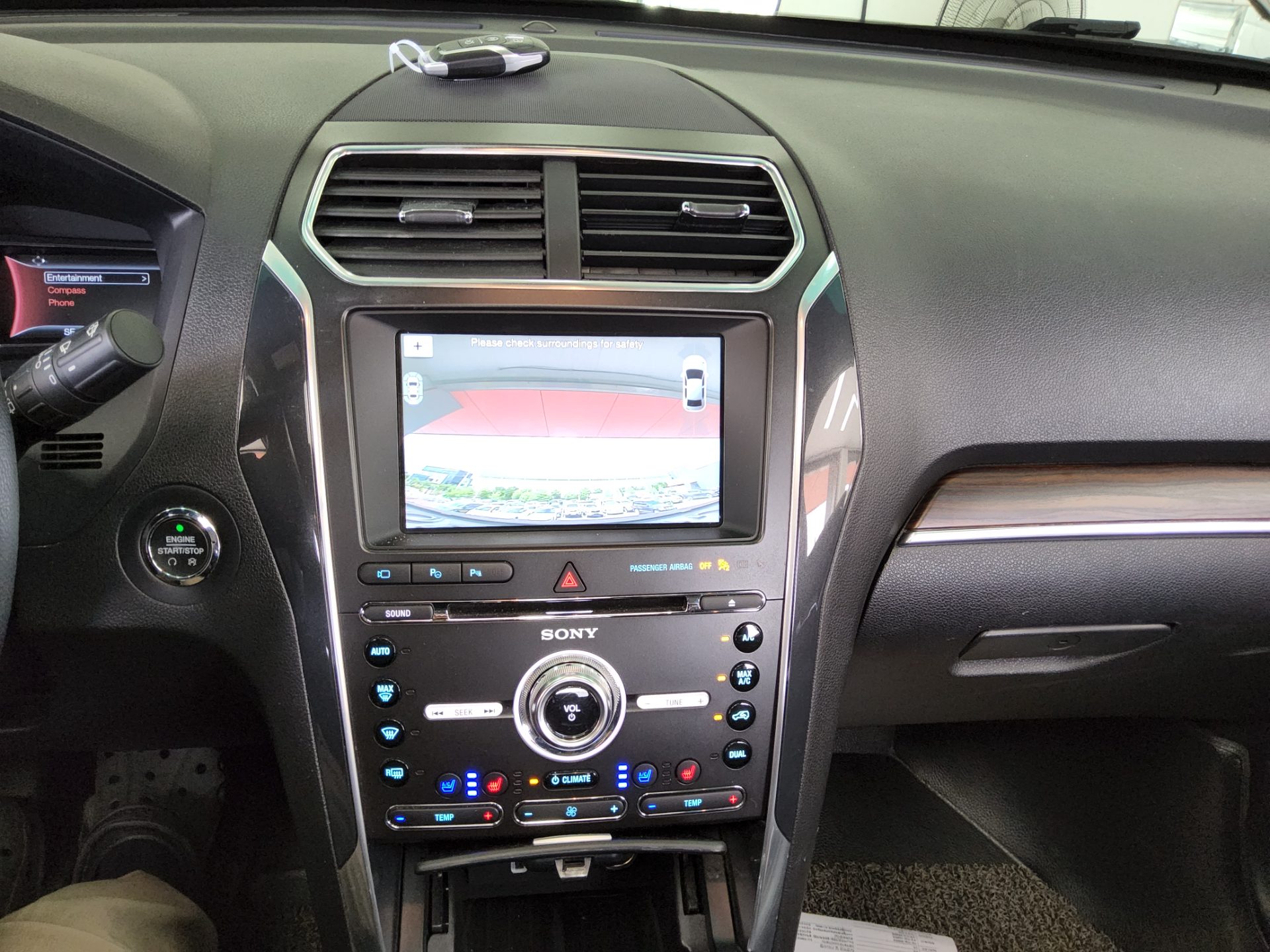 2017 - ford explorer