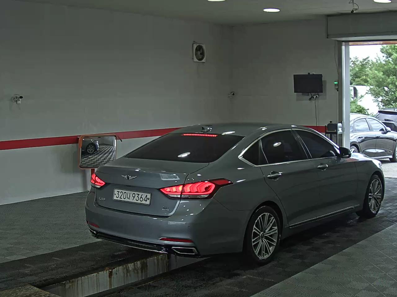 جينيسيس جينيسيس G80 2017 فاخر