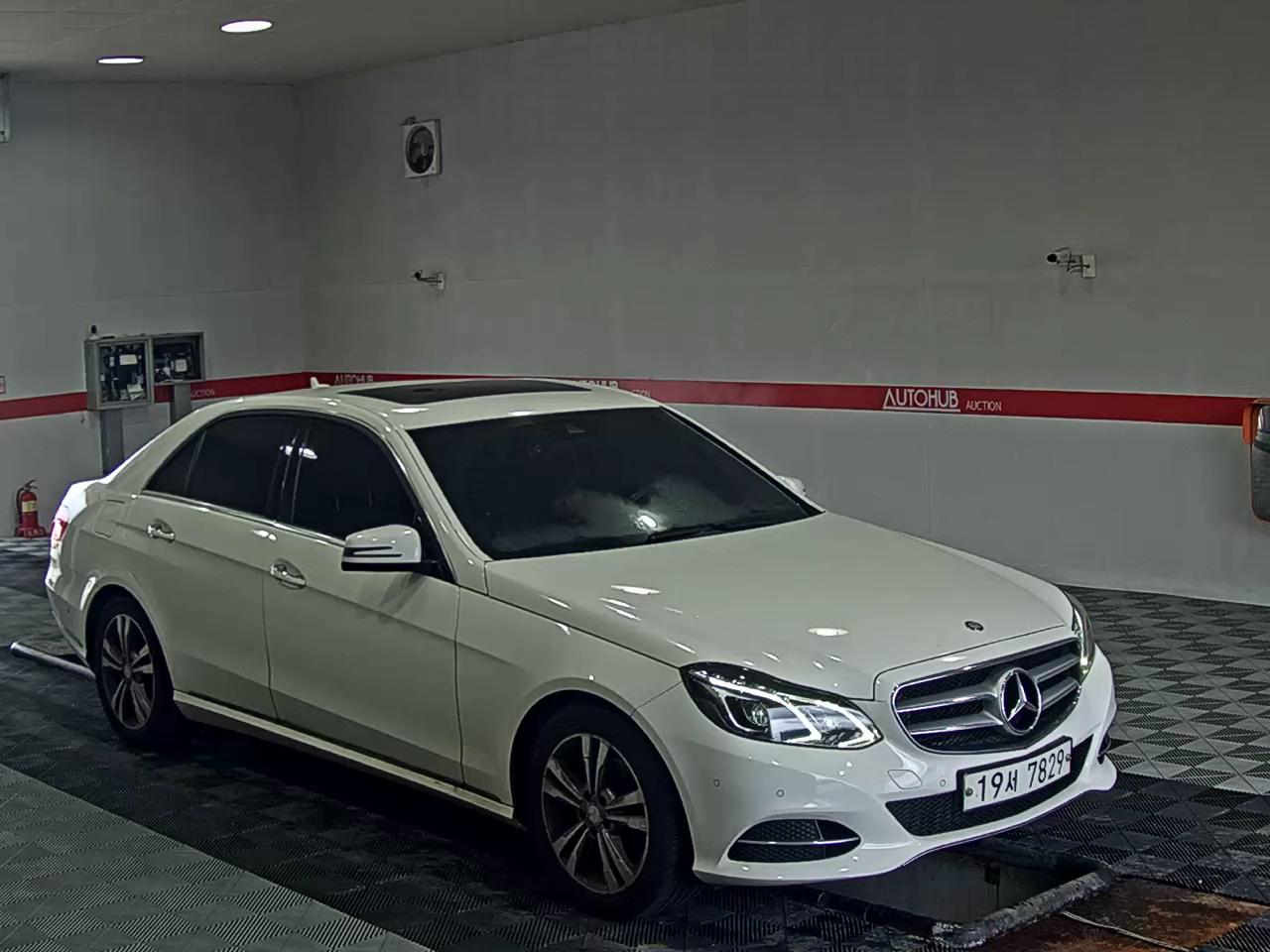 مرسيدس بنز E Class (4Th Gen) E220 Cdi Avantgarde 2015 E220
