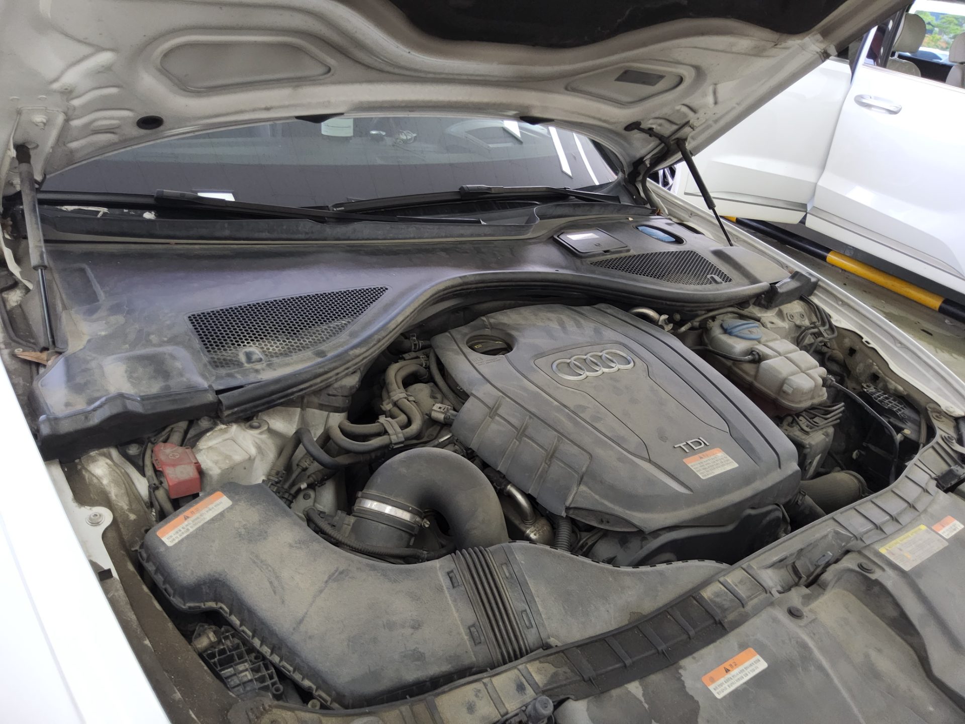 أودي إيه 6 (4Th Gen) 2.0 TDI Dynamic 2014