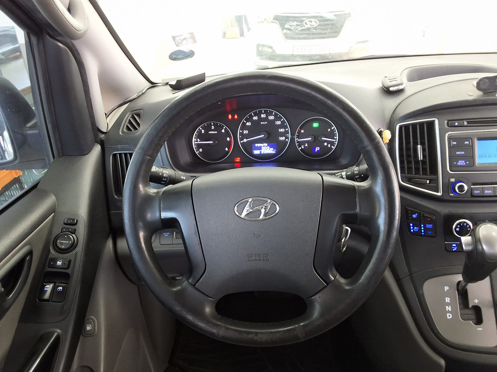 هيونداي الجديد جراند ستاركس 11 Seater ديزل سمارت 2019 SMART