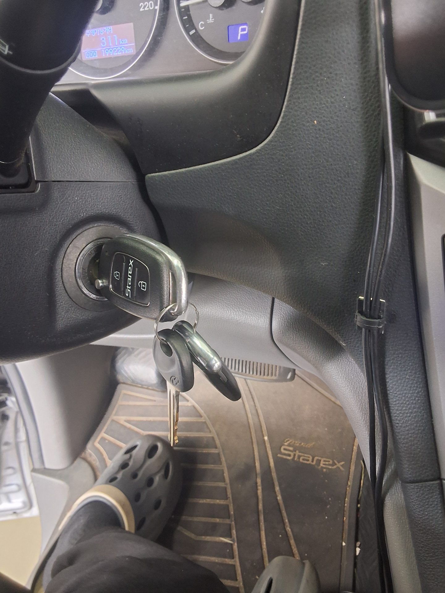 هيونداي الجديد جراند ستاركس 5 Seater ديزل فان مودرن 2019 VAN MODERN