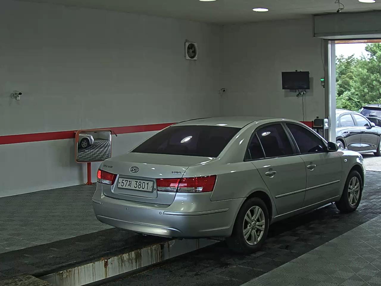 هيونداي سوناتا 2009 فاخر