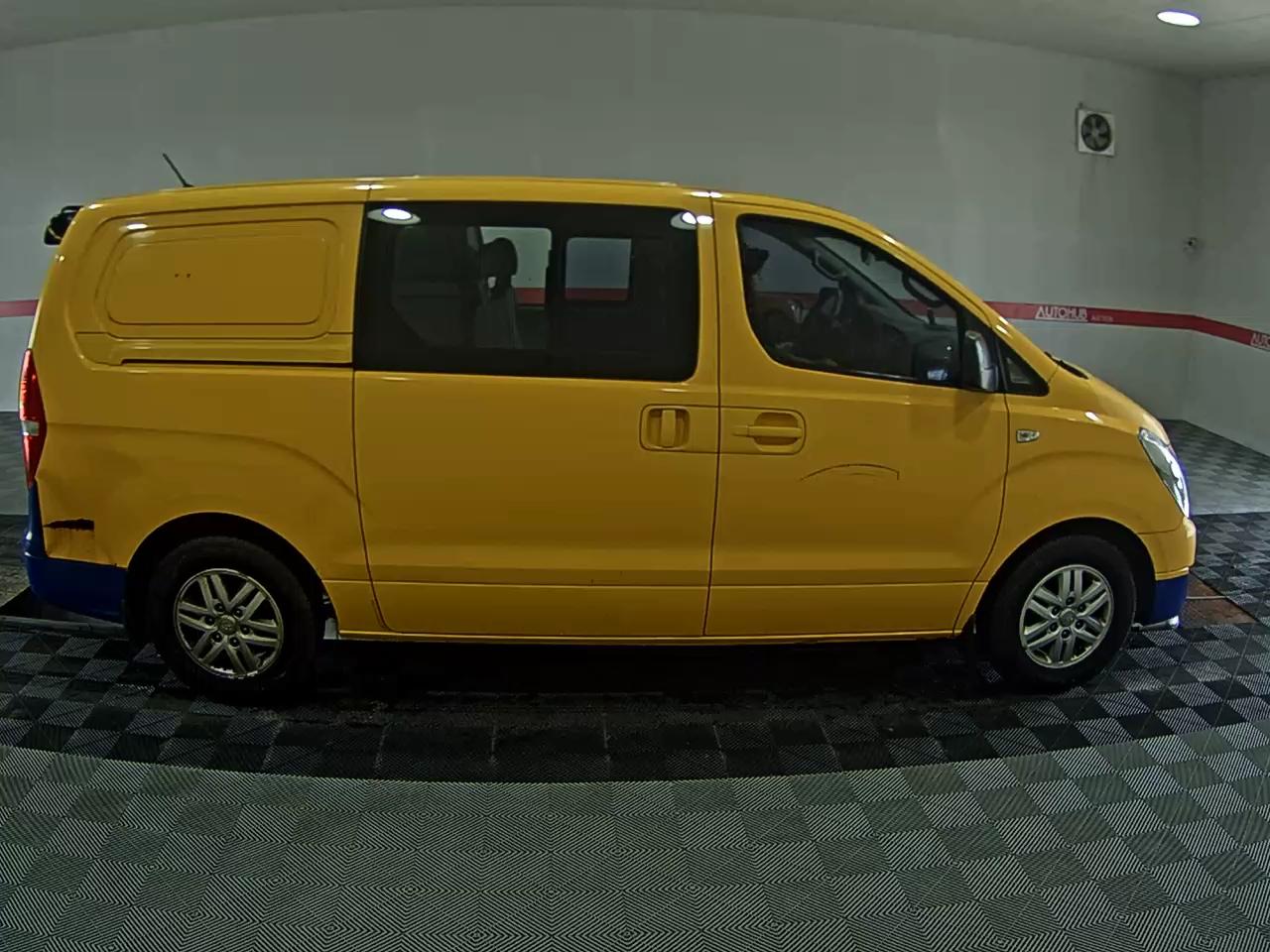 هيونداي جراند ستاركس 5 Seater ديزل فان سمارت 2017 VAN SMART