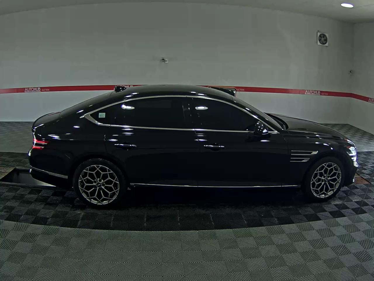 2022 - genesis g80