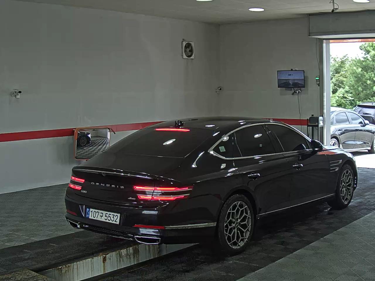 2022 - genesis g80