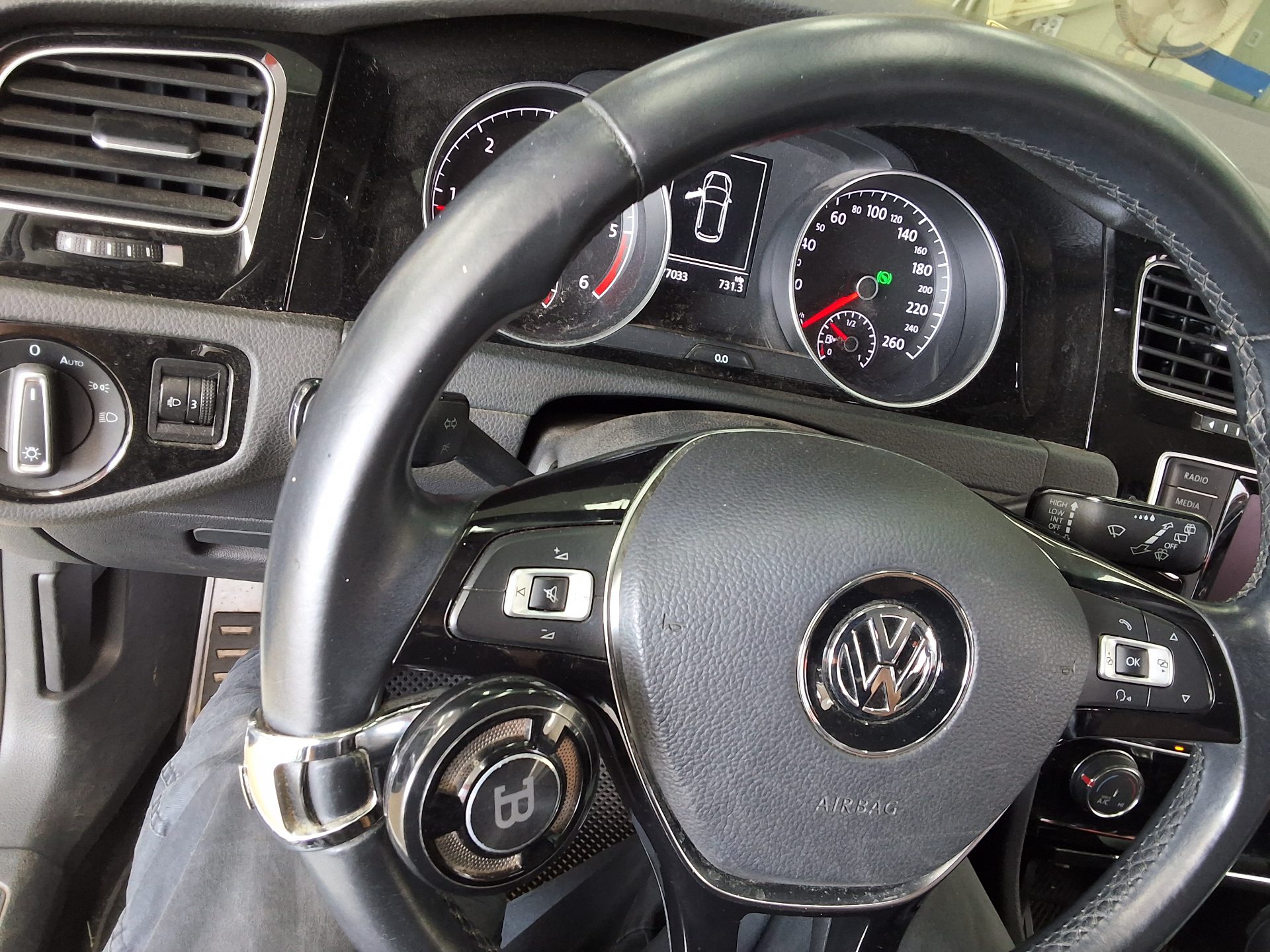 فولكس فاجن جولف (7Th Gen) 1.6 TDI Bluemotion 2013