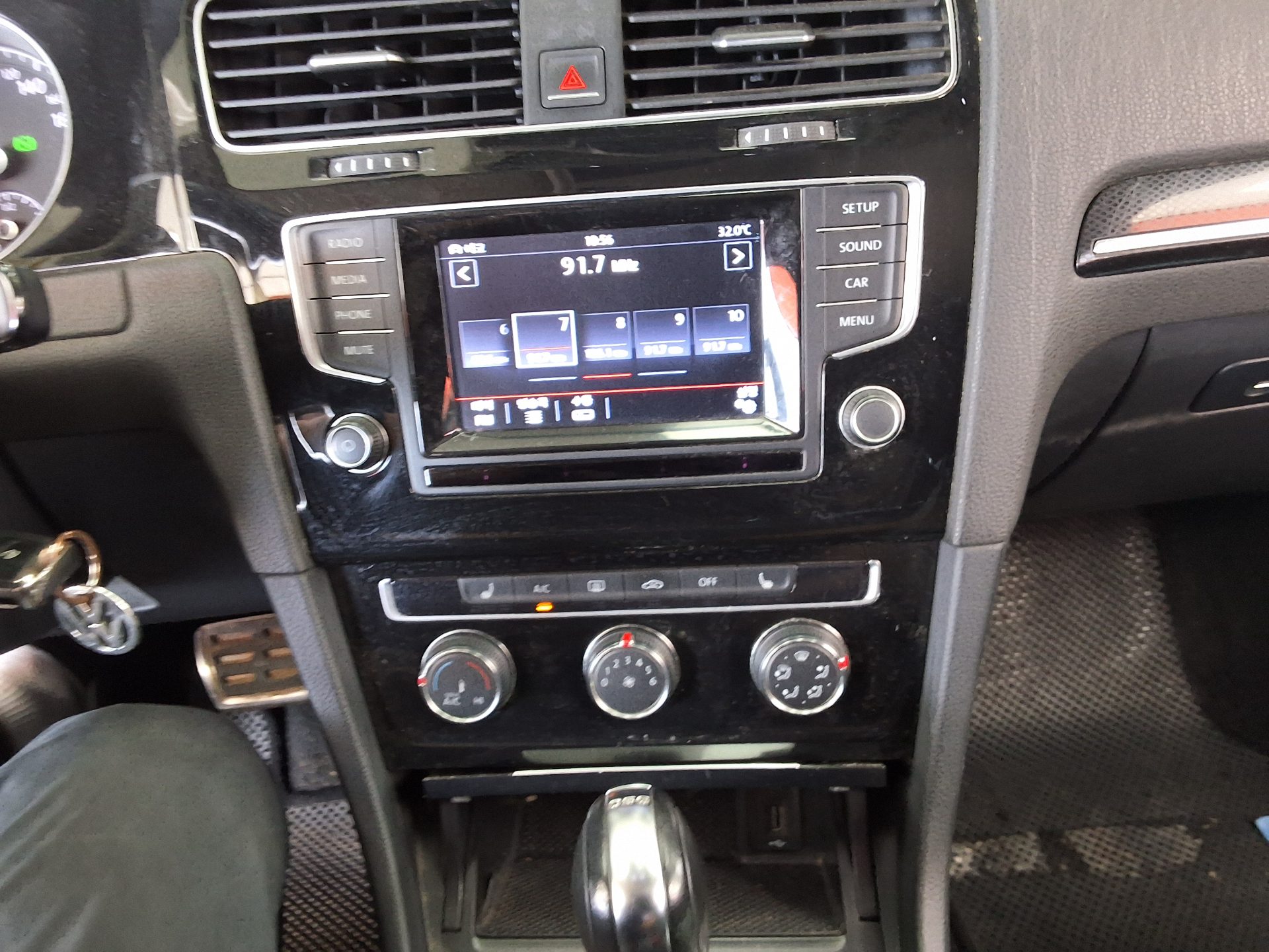فولكس فاجن جولف (7Th Gen) 1.6 TDI Bluemotion 2013