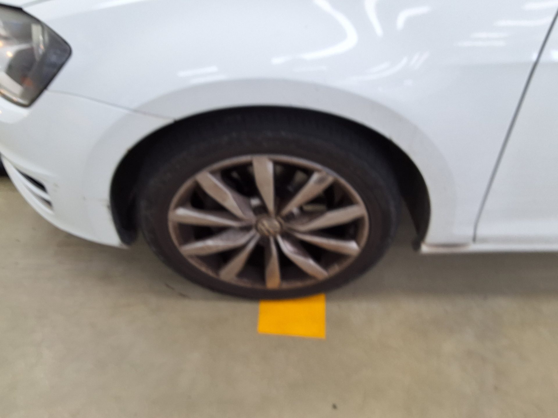 فولكس فاجن جولف (7Th Gen) 1.6 TDI Bluemotion 2013